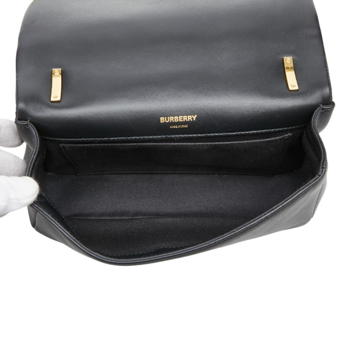 Burberry Black Leather Shoulder Bag (Pre-Owned)