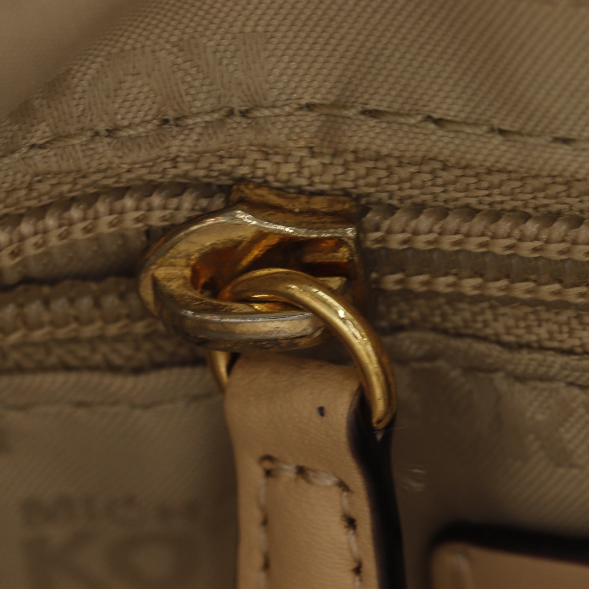 Michael Kors Off-White White Pvc Shoulder Bag (Pre-Owned)