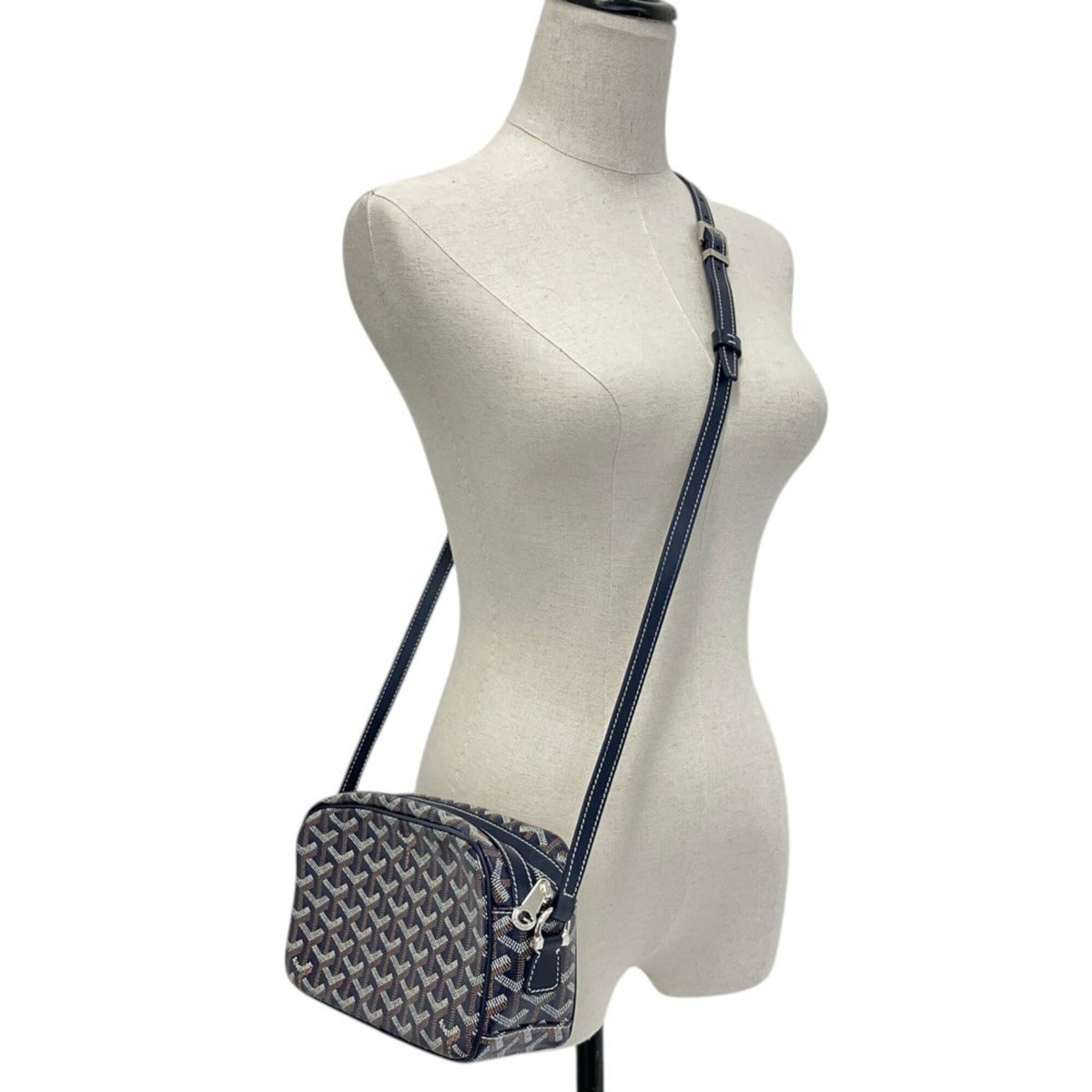 Goyard Blue Navy Shoulder Bag (Pre-Owned)