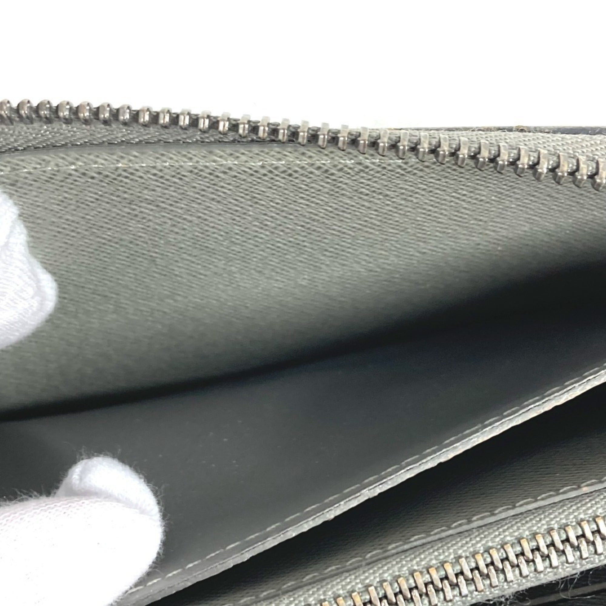 Louis Vuitton Gray Monogram Long Wallet (Bi-Fold) (Pre-Owned)