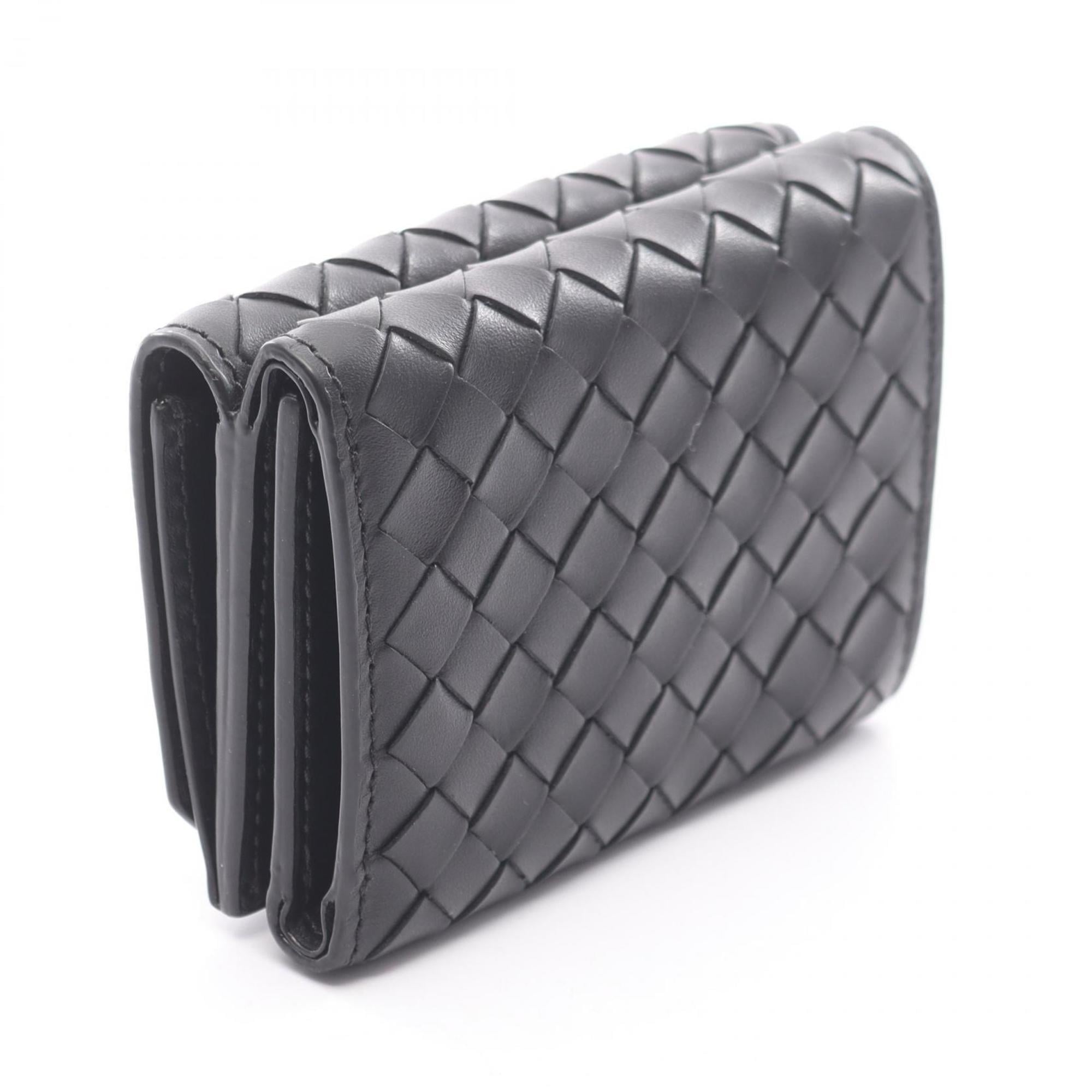 Bottega Veneta Black Intrecciato Wallet (Tri-Fold) (Pre-Owned)