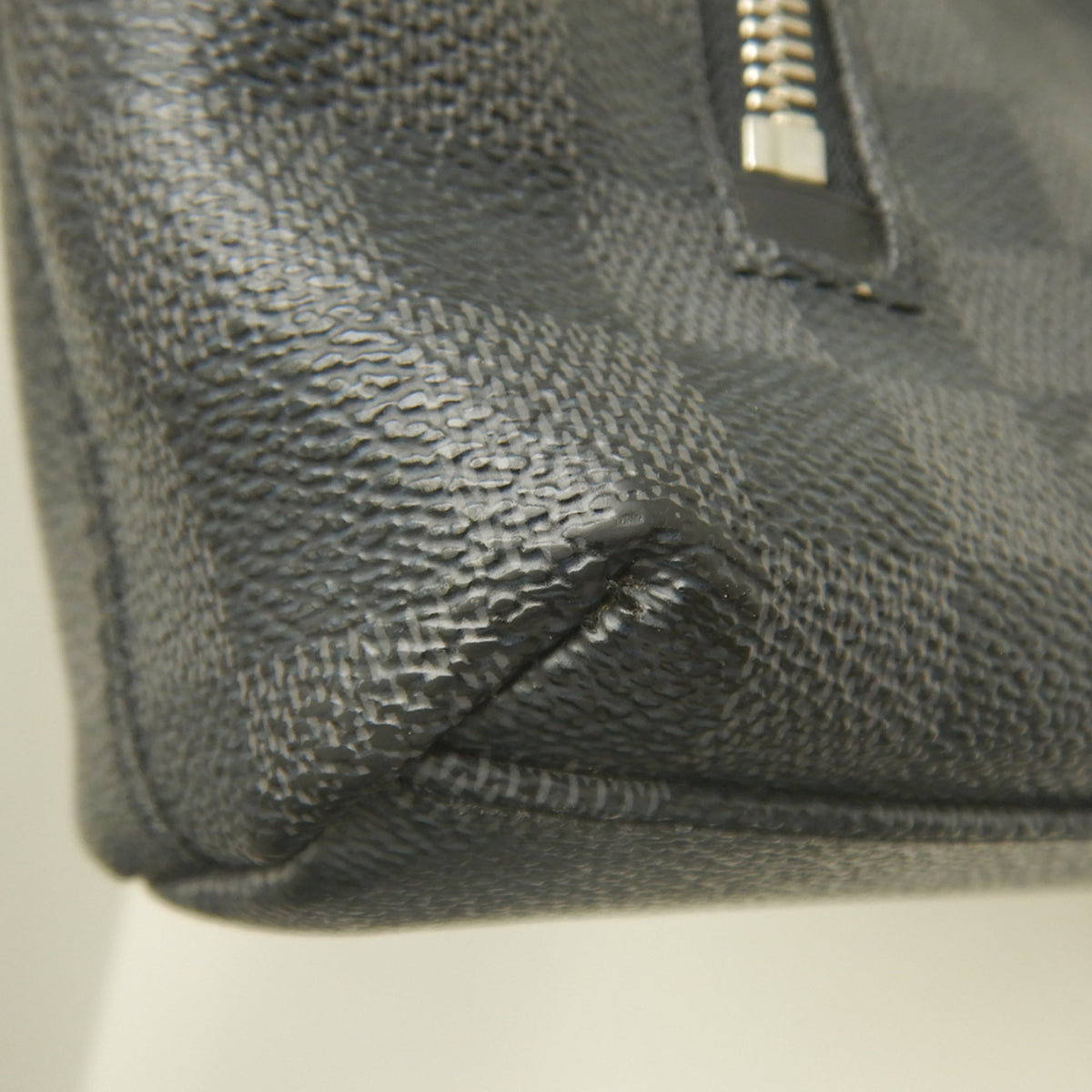 Louis Vuitton Damier Graphite Noir Damier Graphite Shoulder Bag (Pre-Owned)