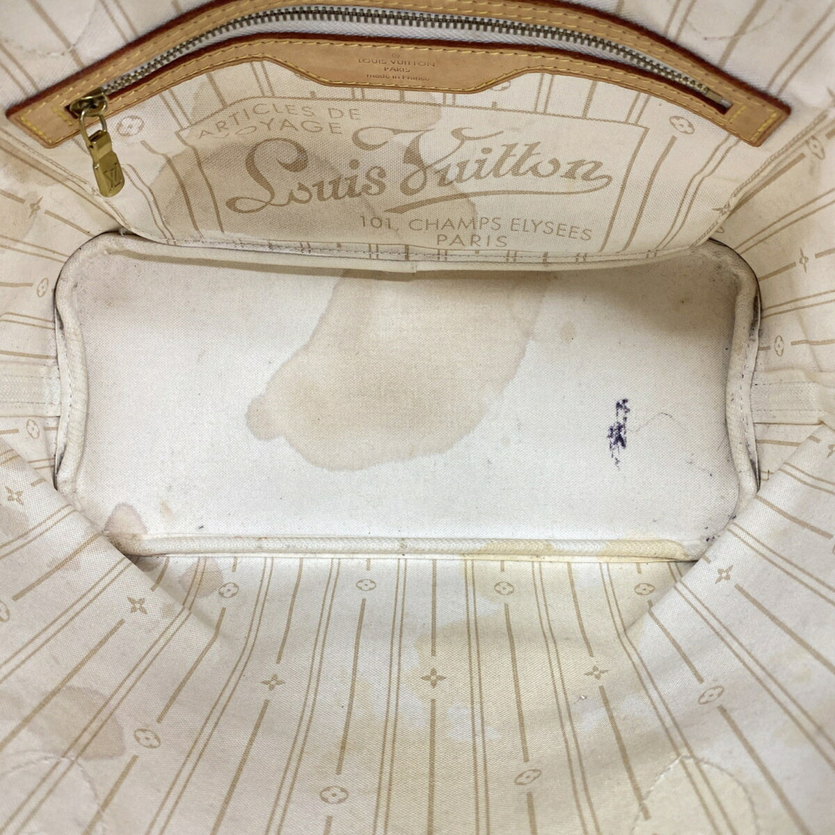 Louis Vuitton White Tote Bag (Pre-Owned)