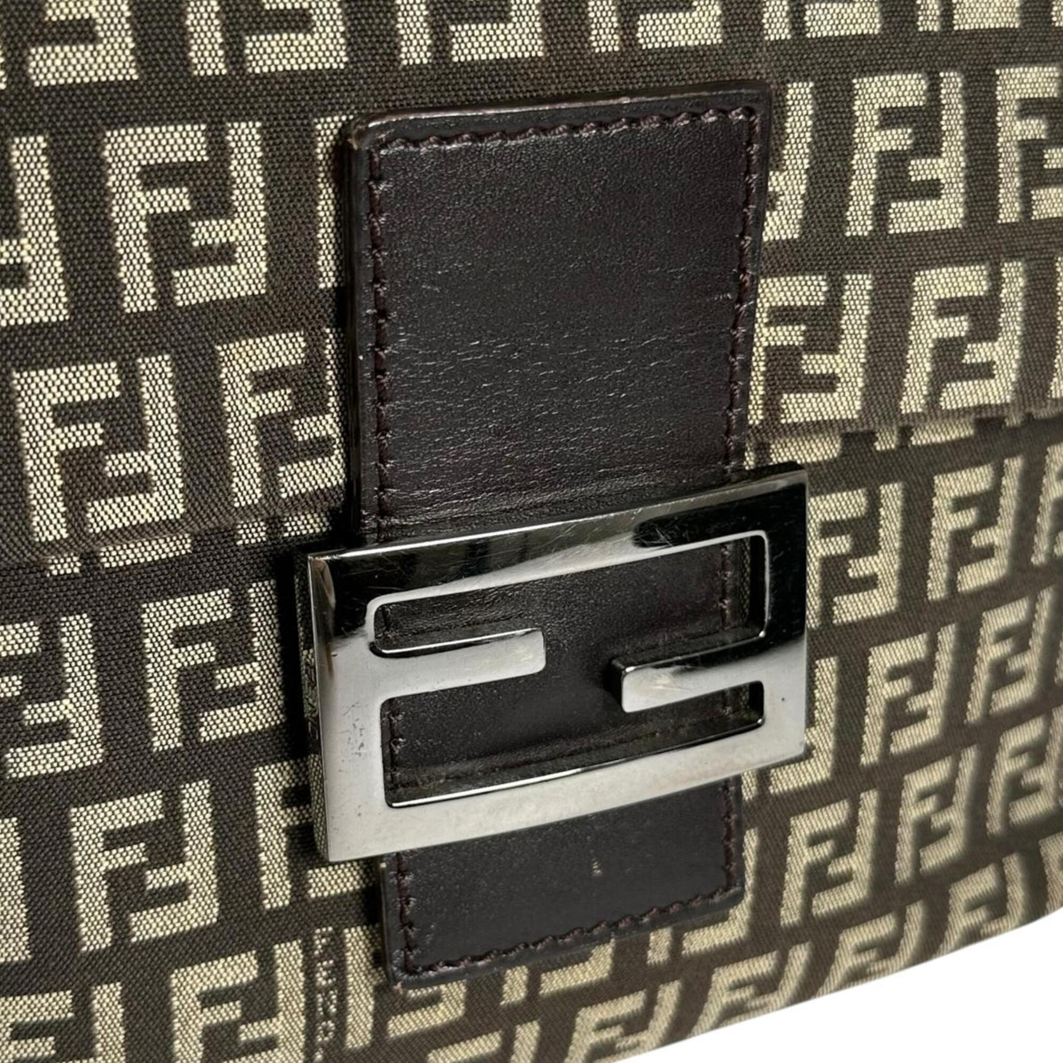 Fendi Brown Canvas Leather Shoulder Bag (Pre-Owned)
