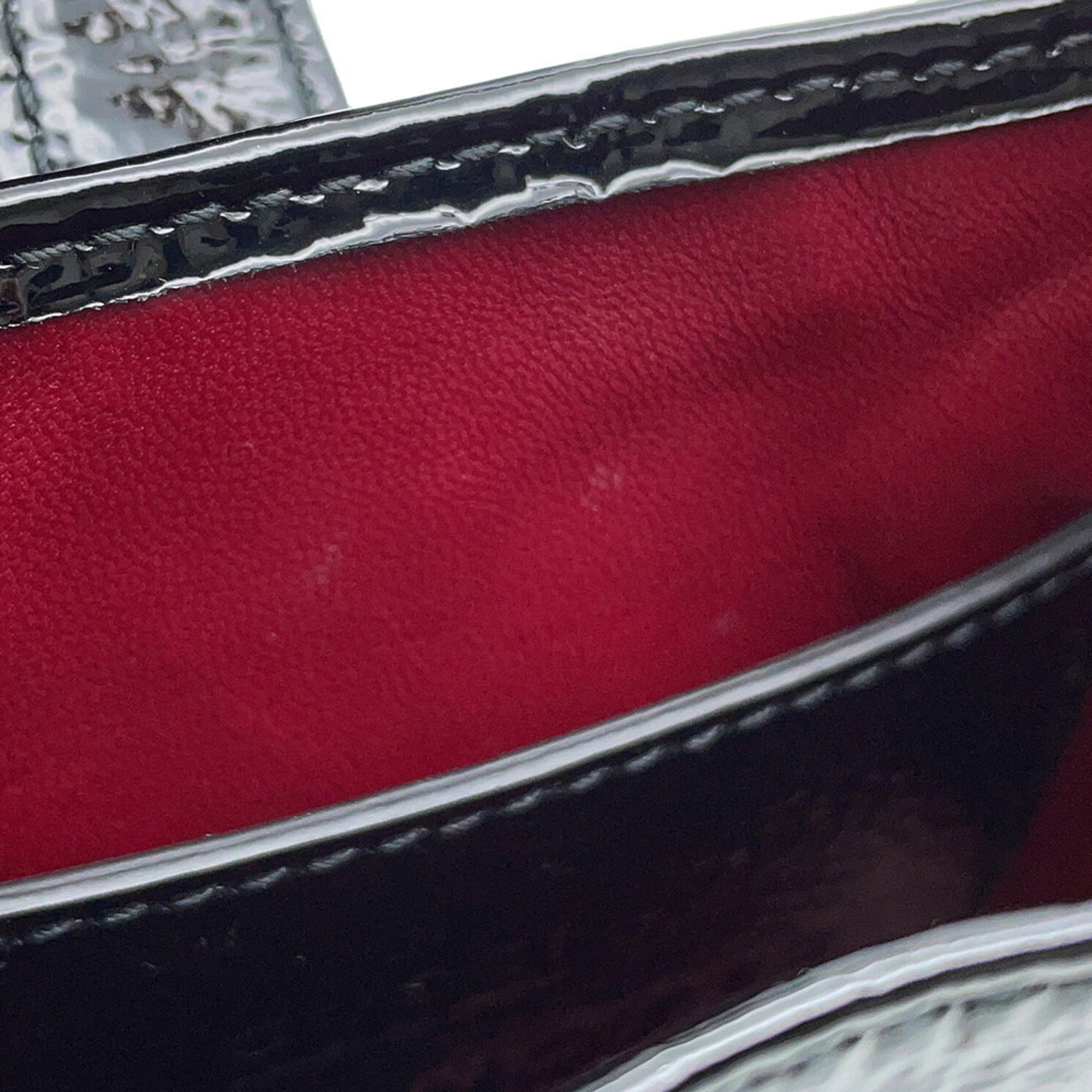 Gucci Black Patent Leather Shoulder Bag (Pre-Owned)