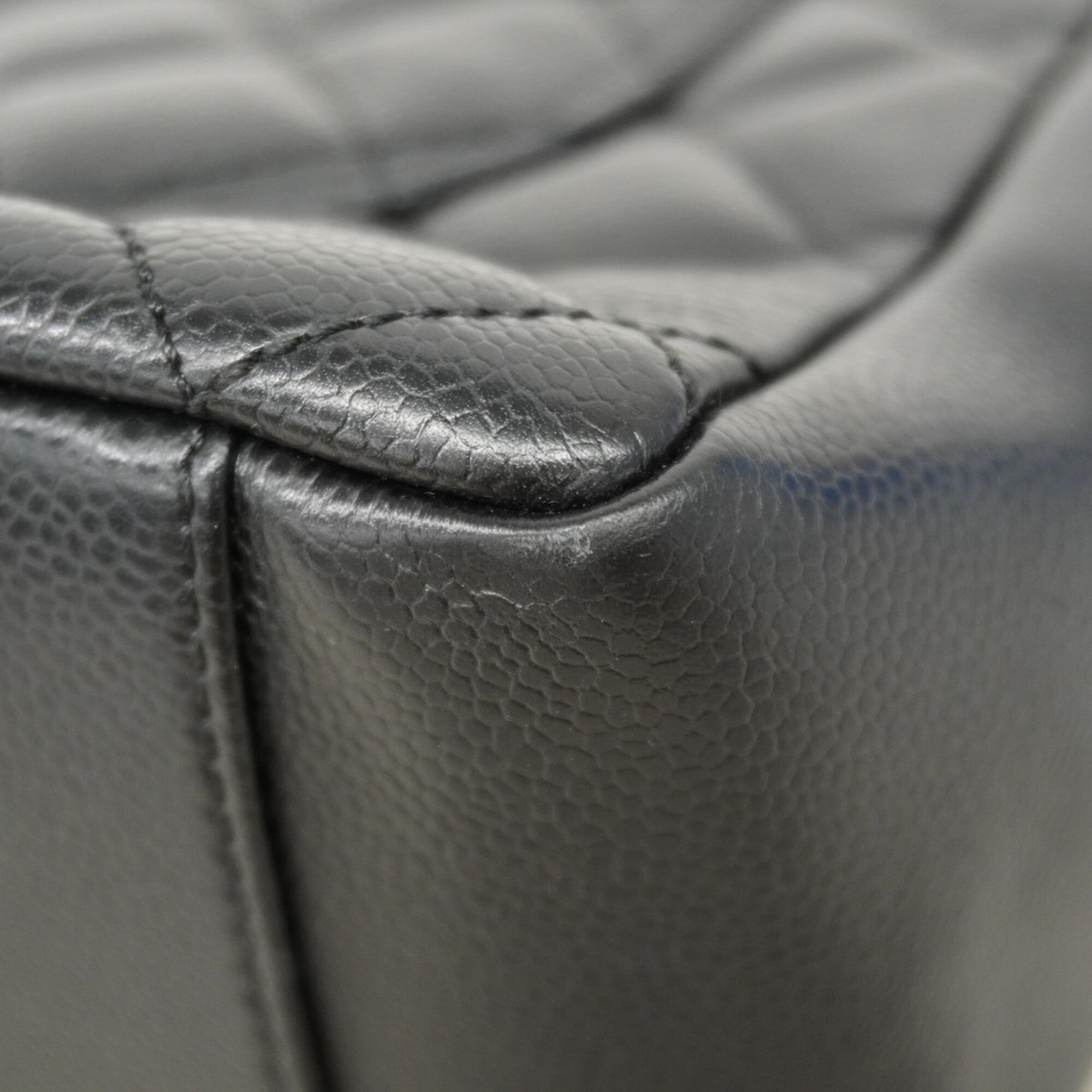 Chanel Black Grained Calfskin Tote Bag (Pre-Owned)