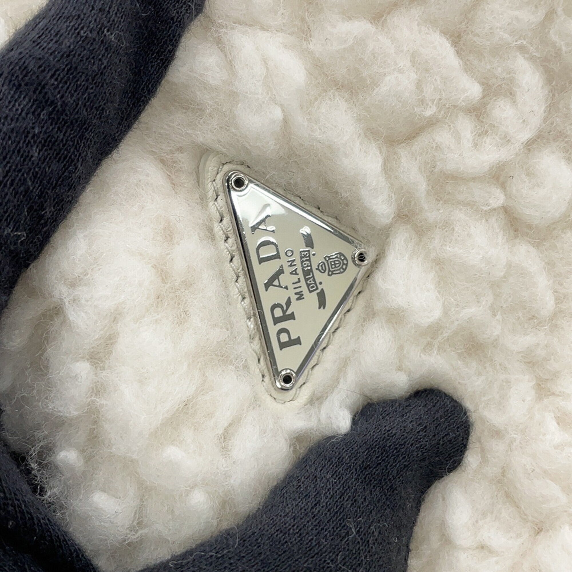 Prada White Wool Cashmere Shoulder Bag (Pre-Owned)