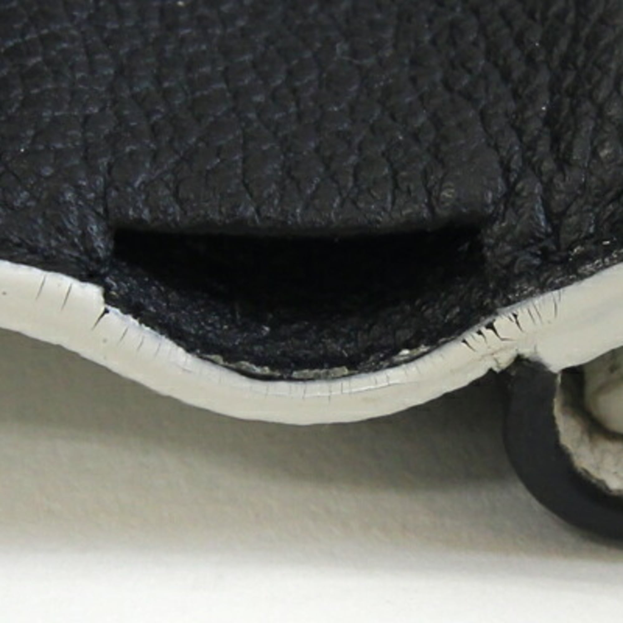 Saint Laurent Black White Leather Wallet (Tri-Fold) (Pre-Owned)
