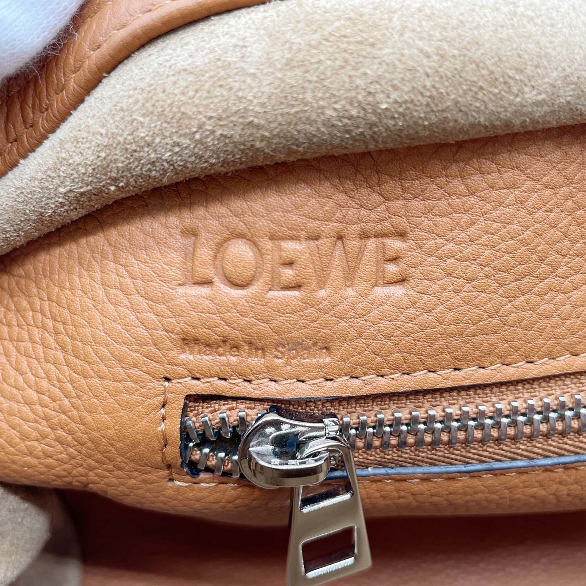 Loewe Brown Canvas Leather Handbag (Pre-Owned)