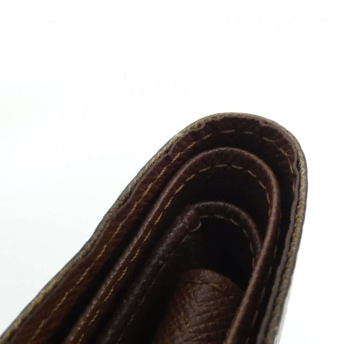 Louis Vuitton Marron Coated Canvas Wallet (Bi-Fold) (Pre-Owned)