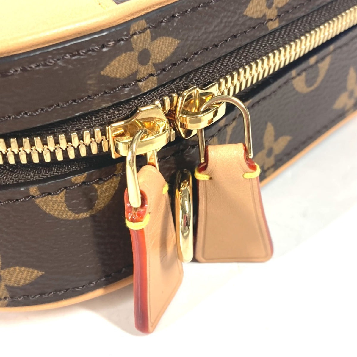 Louis Vuitton Brown Monogram Handbag Pochette Shoulder Bag (Pre-Owned)