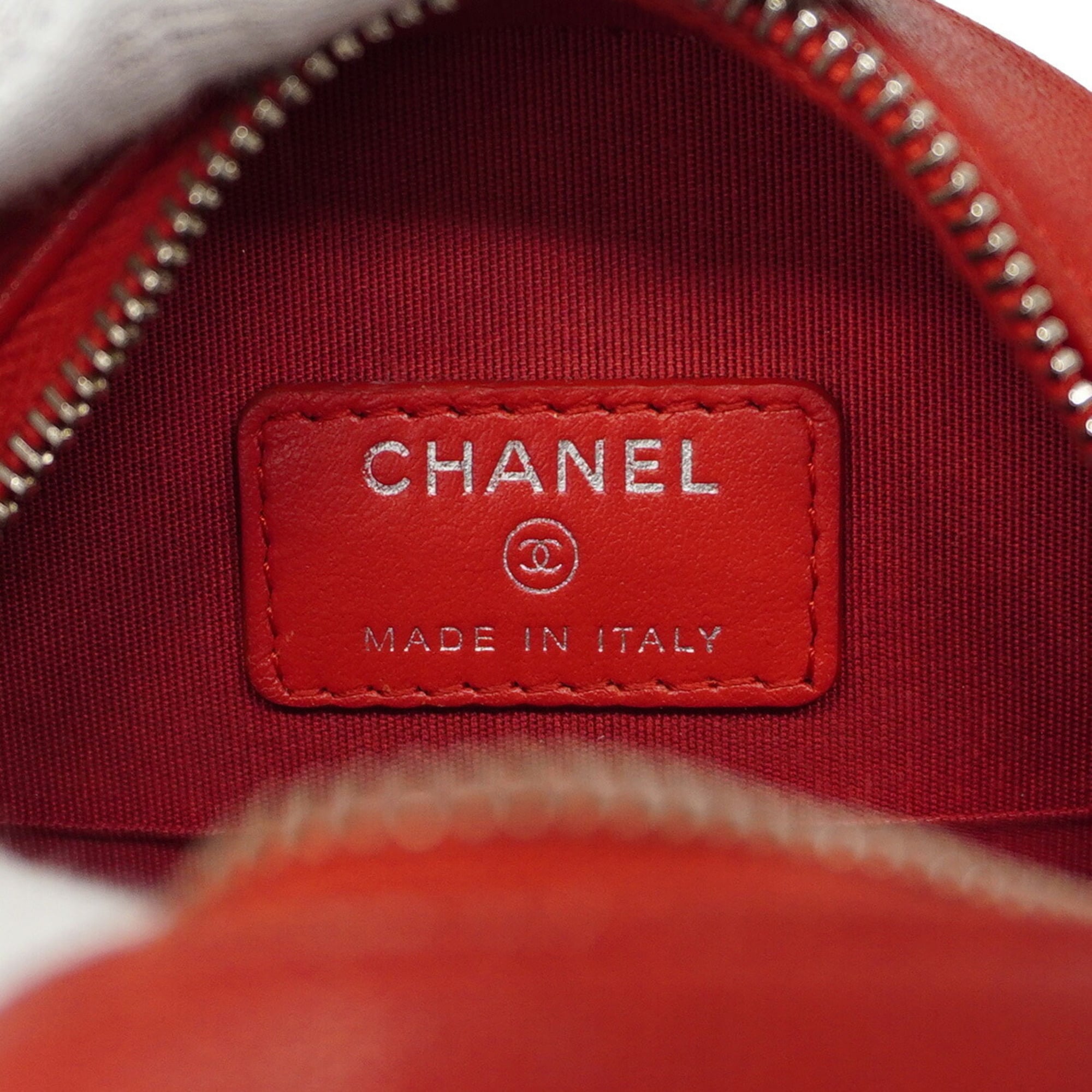 Chanel Red Color Leather Shoulder Bag (Pre-Owned)