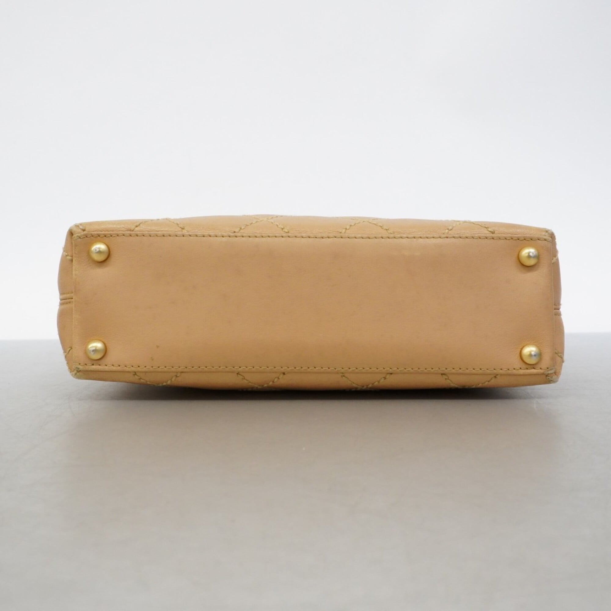 Chanel Beige Leather Tote Bag (Pre-Owned)