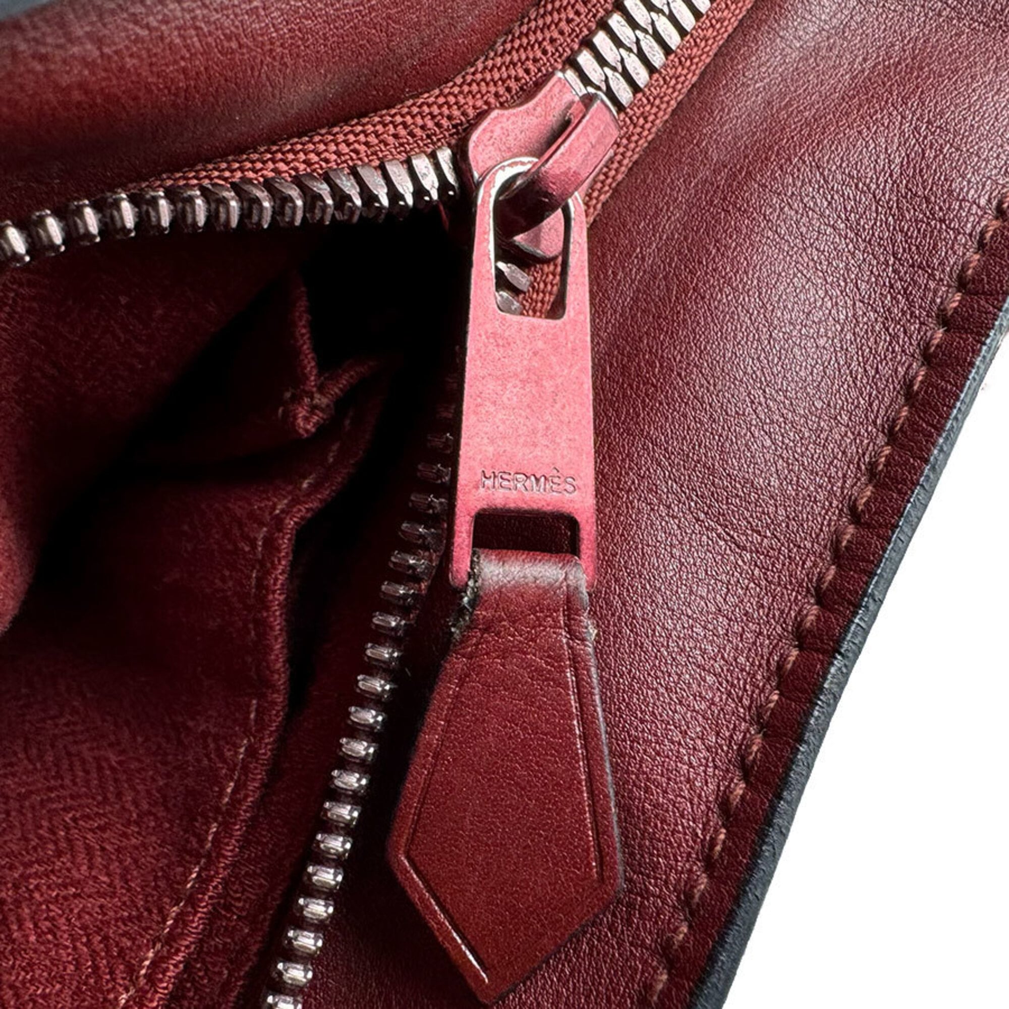 Hermes Dark Red Veau Derma Handbag (Pre-Owned)