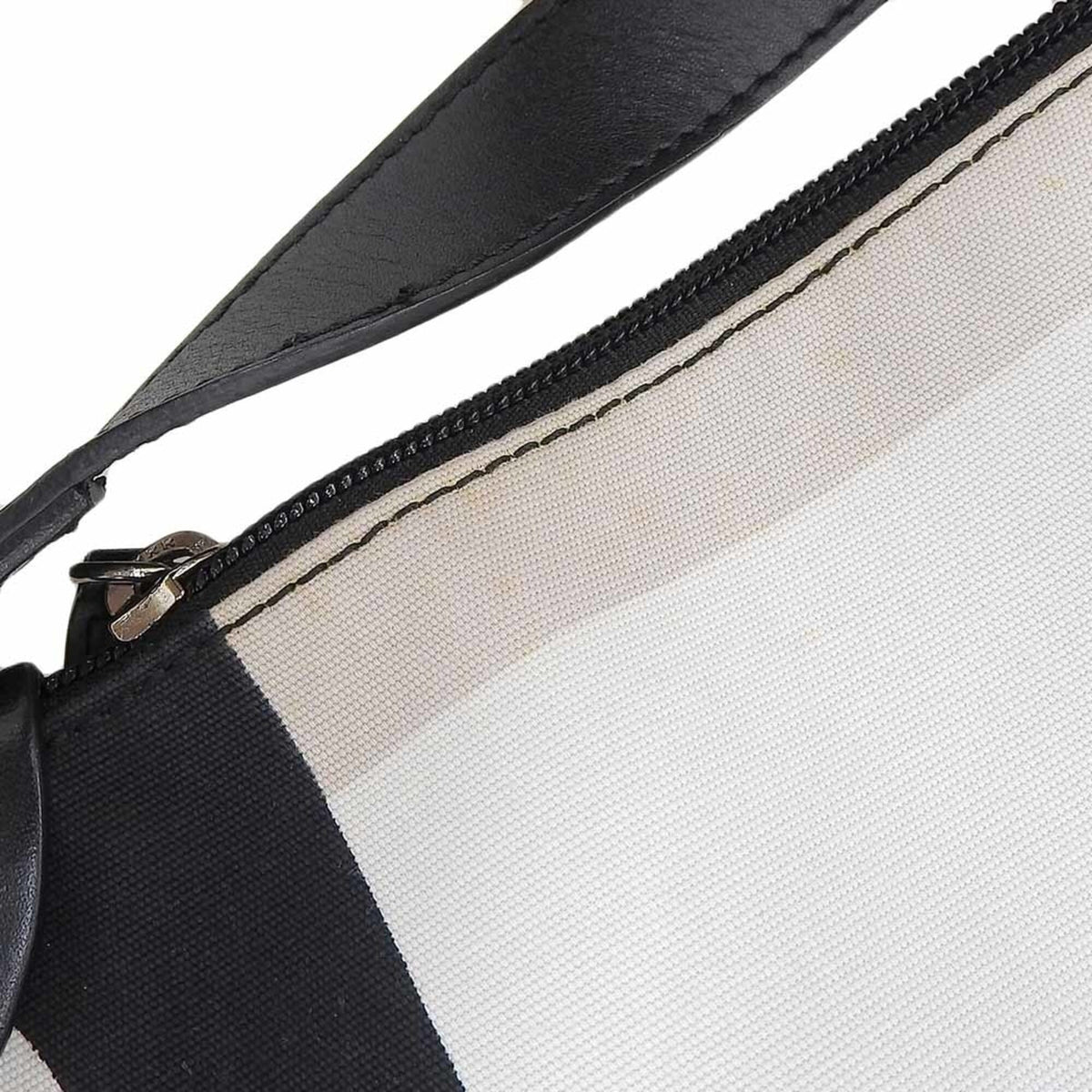 Bally Black Red Color White Canvas Shoulder Bag (Pre-Owned)