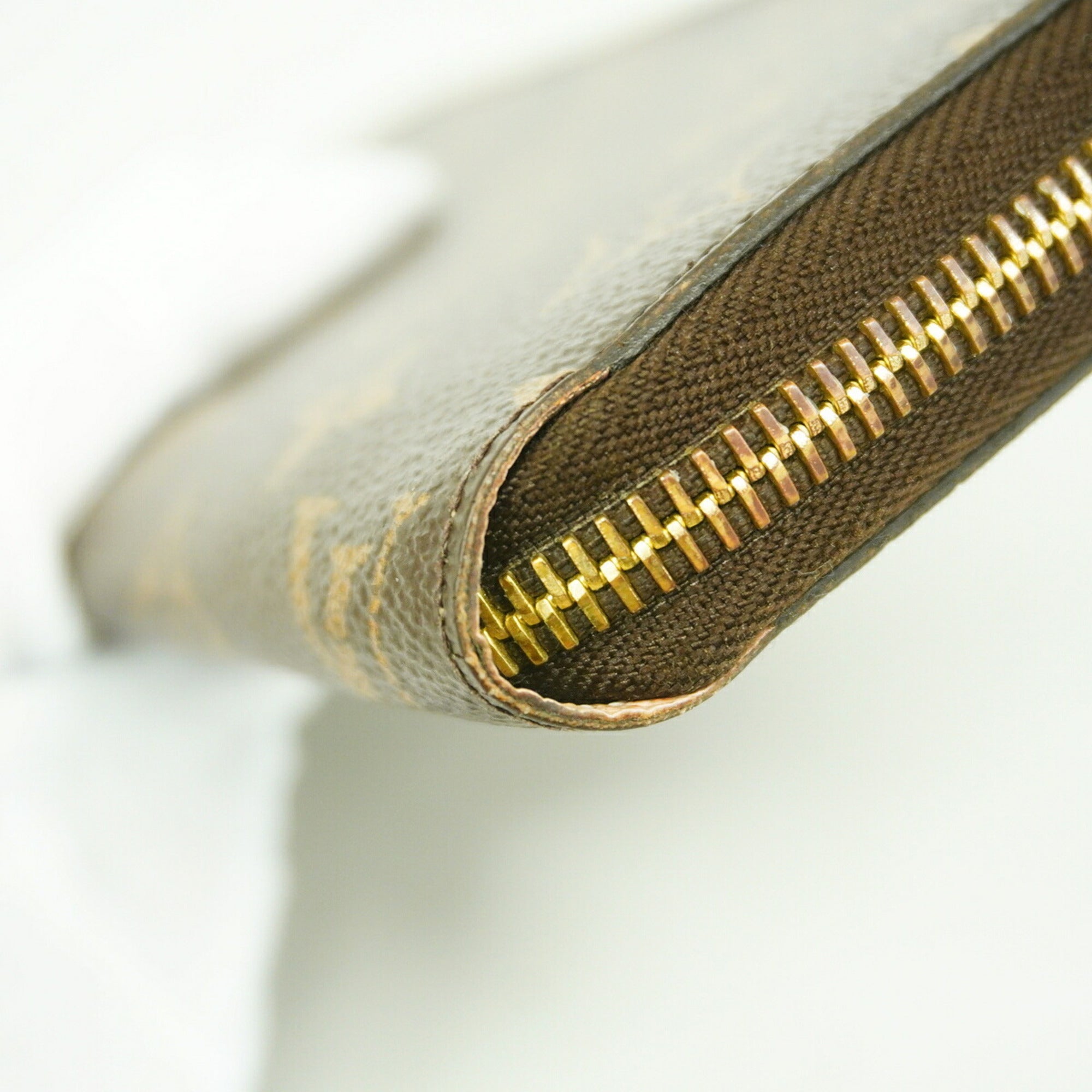 Louis Vuitton Rose Ballerine Long Wallet (Bi-Fold) (Pre-Owned)