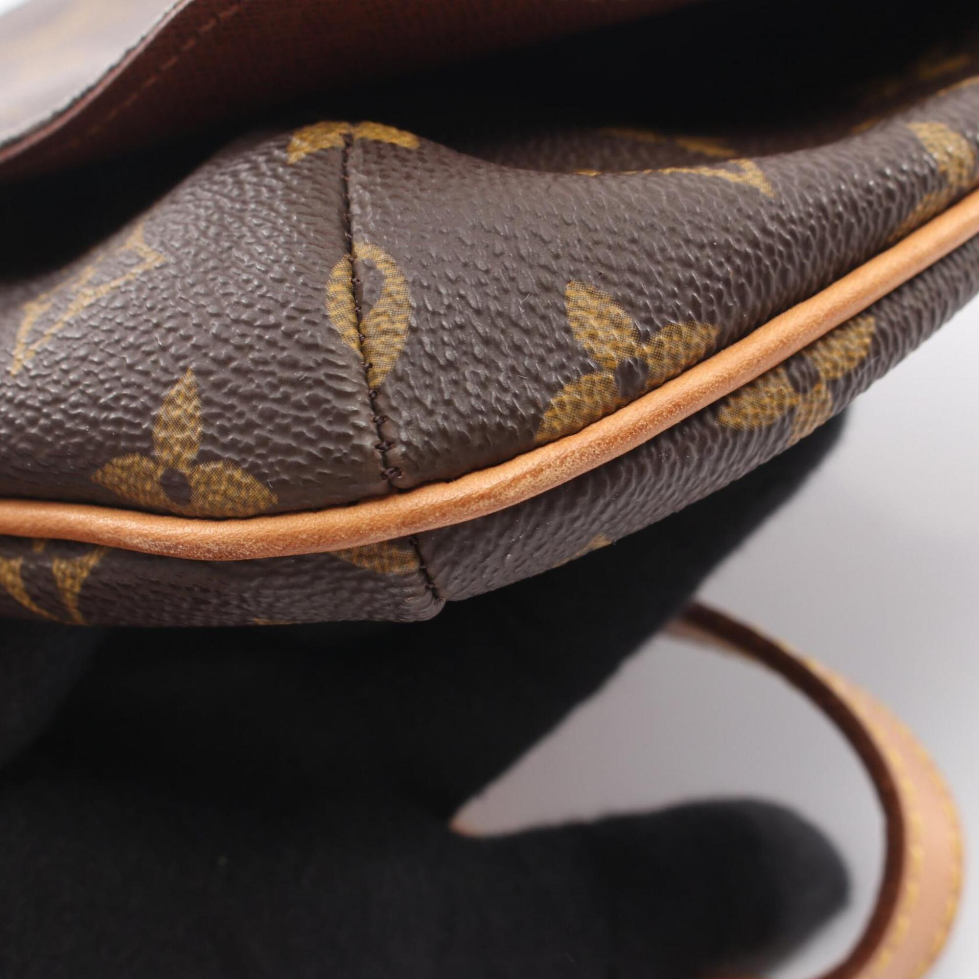 Louis Vuitton Brown Coated Canvas Leather Handbag Shoulder Bag (Pre-Owned)