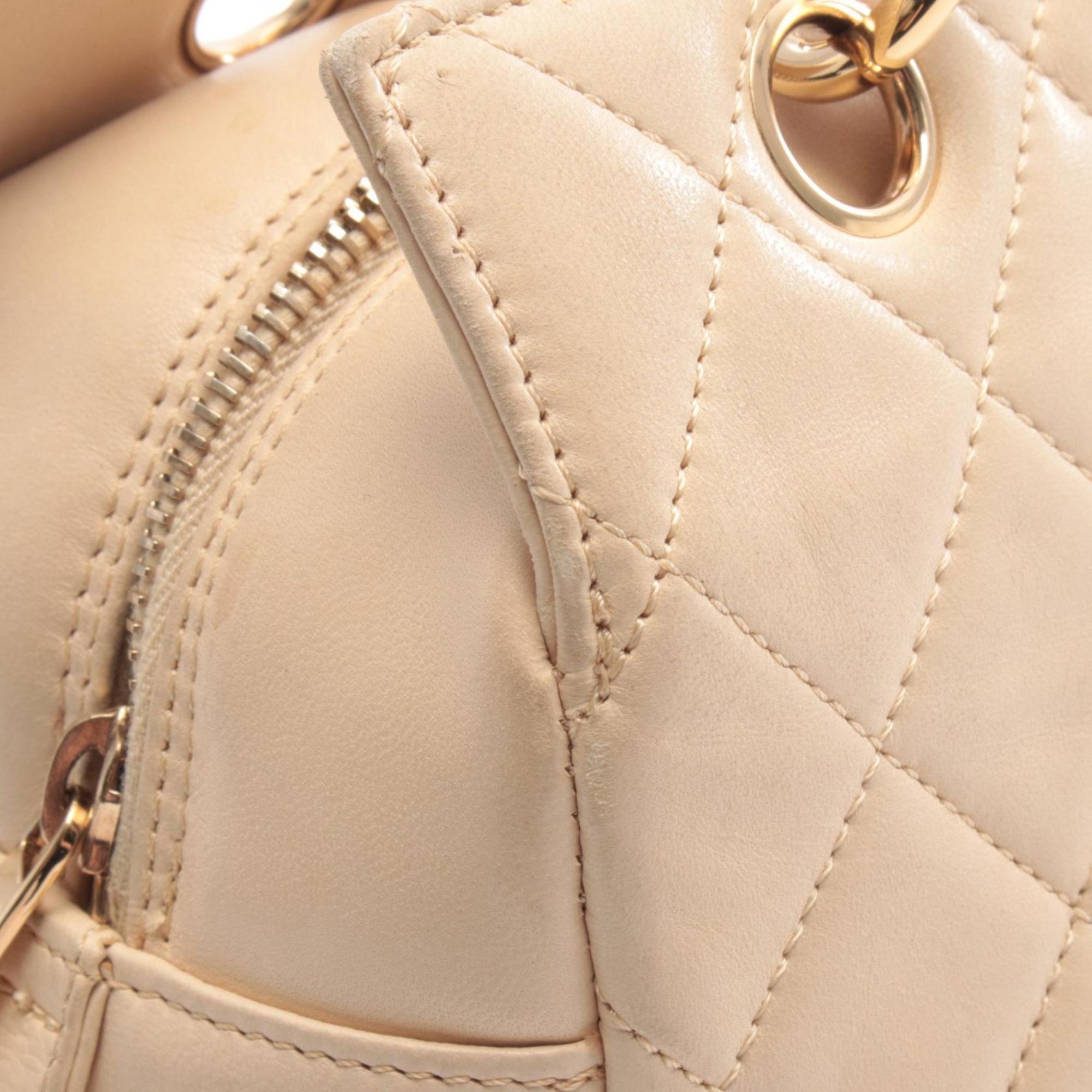 Chanel Beige Leather Handbag Shoulder Bag (Pre-Owned)