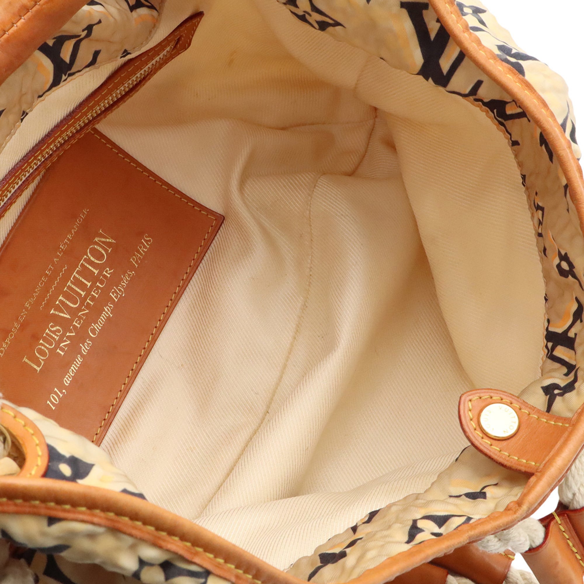 Louis Vuitton Beige Nylon Shoulder Bag (Pre-Owned)