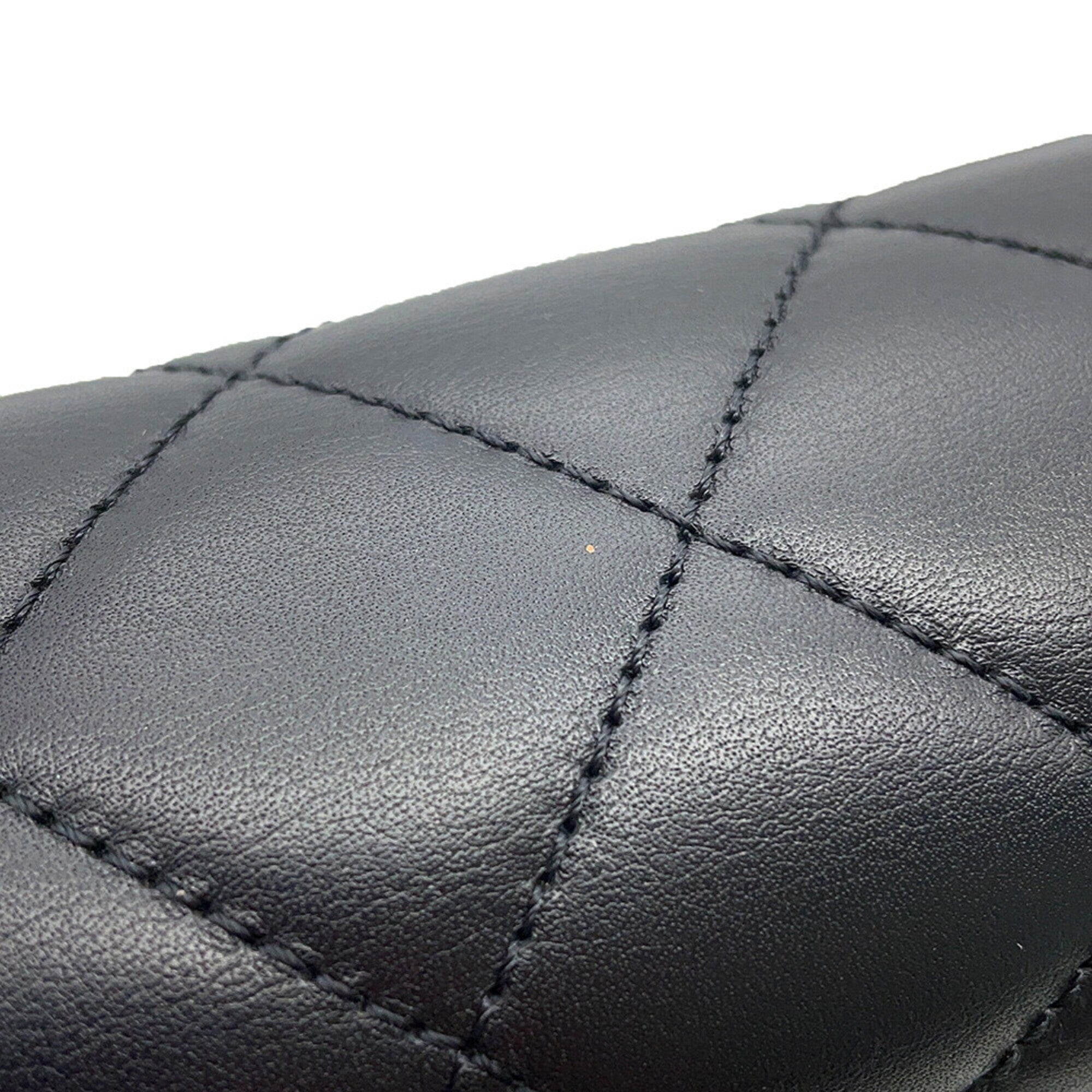 Chanel Black Leather Handbag Shoulder Bag (Pre-Owned)