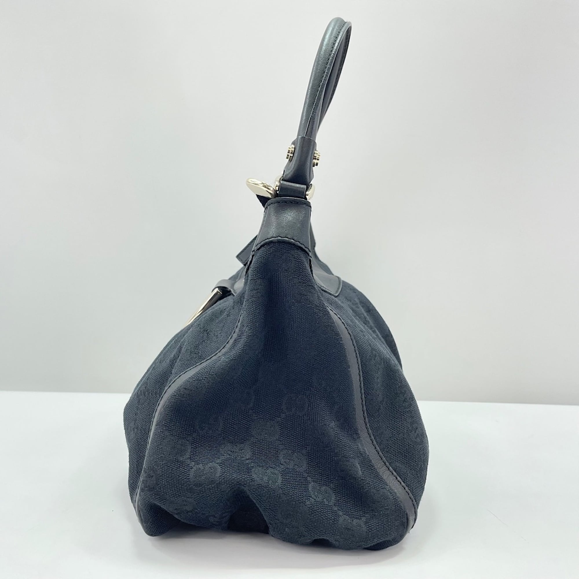 Gucci Abbey Black Handbag (Pre-Owned)
