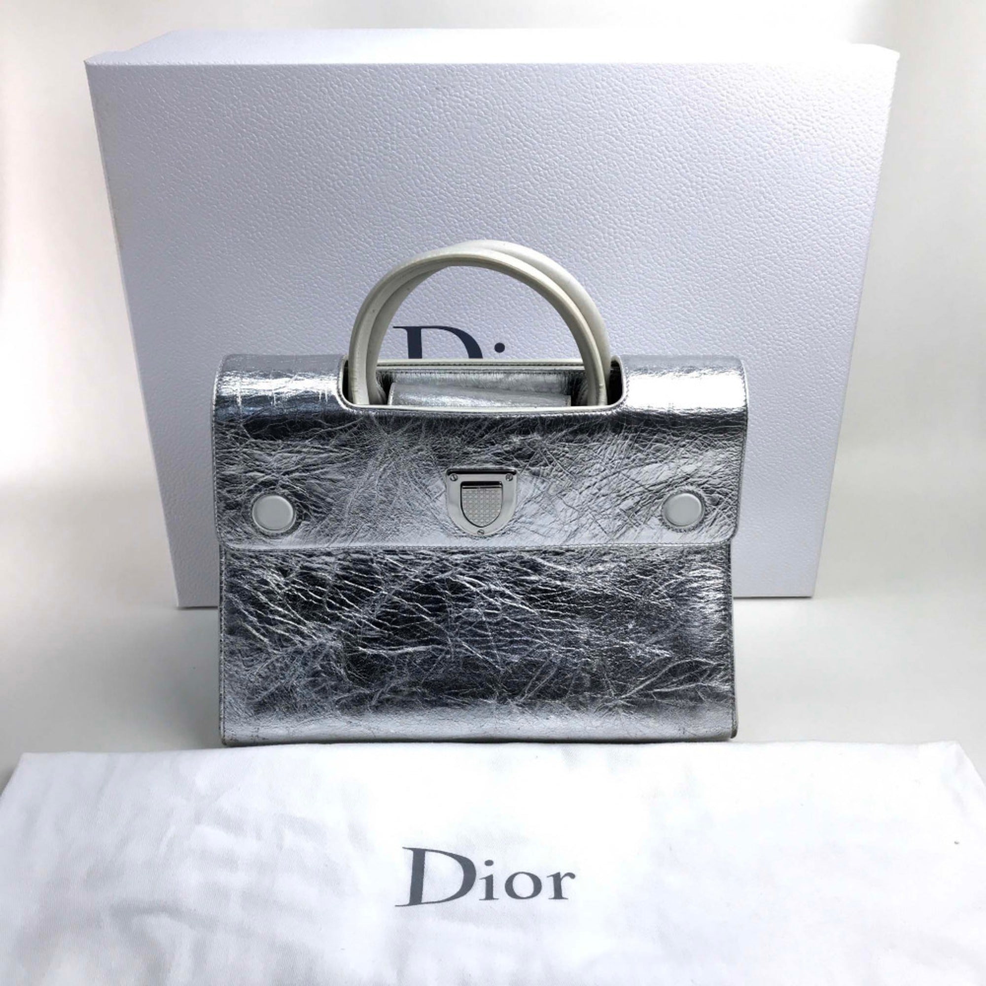 Christian Dior Silver Leather Handbag (Pre-Owned)