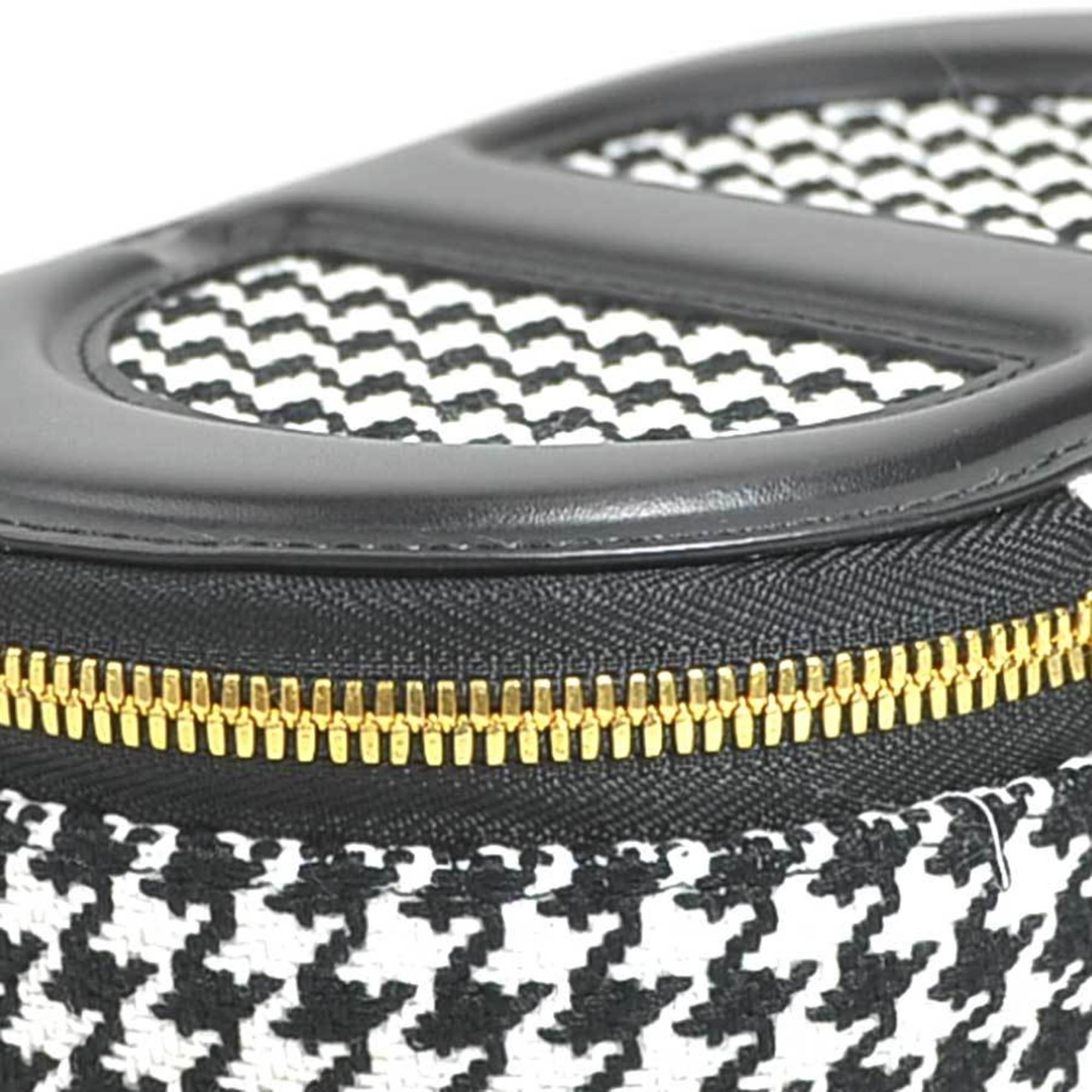 Christian Dior Black White Leather Canvas Shoulder Bag (Pre-Owned)