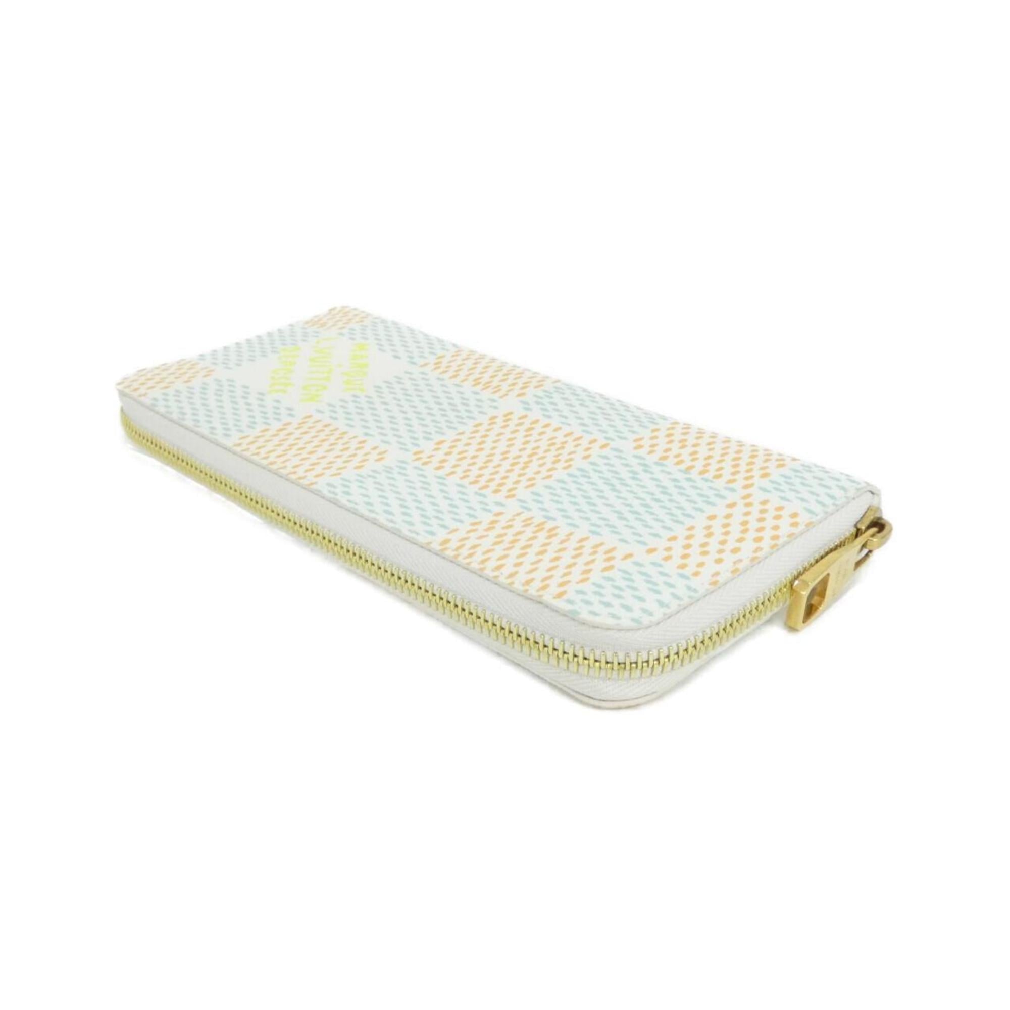 Louis Vuitton Blanc Coated Canvas Long Wallet (Bi-Fold) (Pre-Owned)