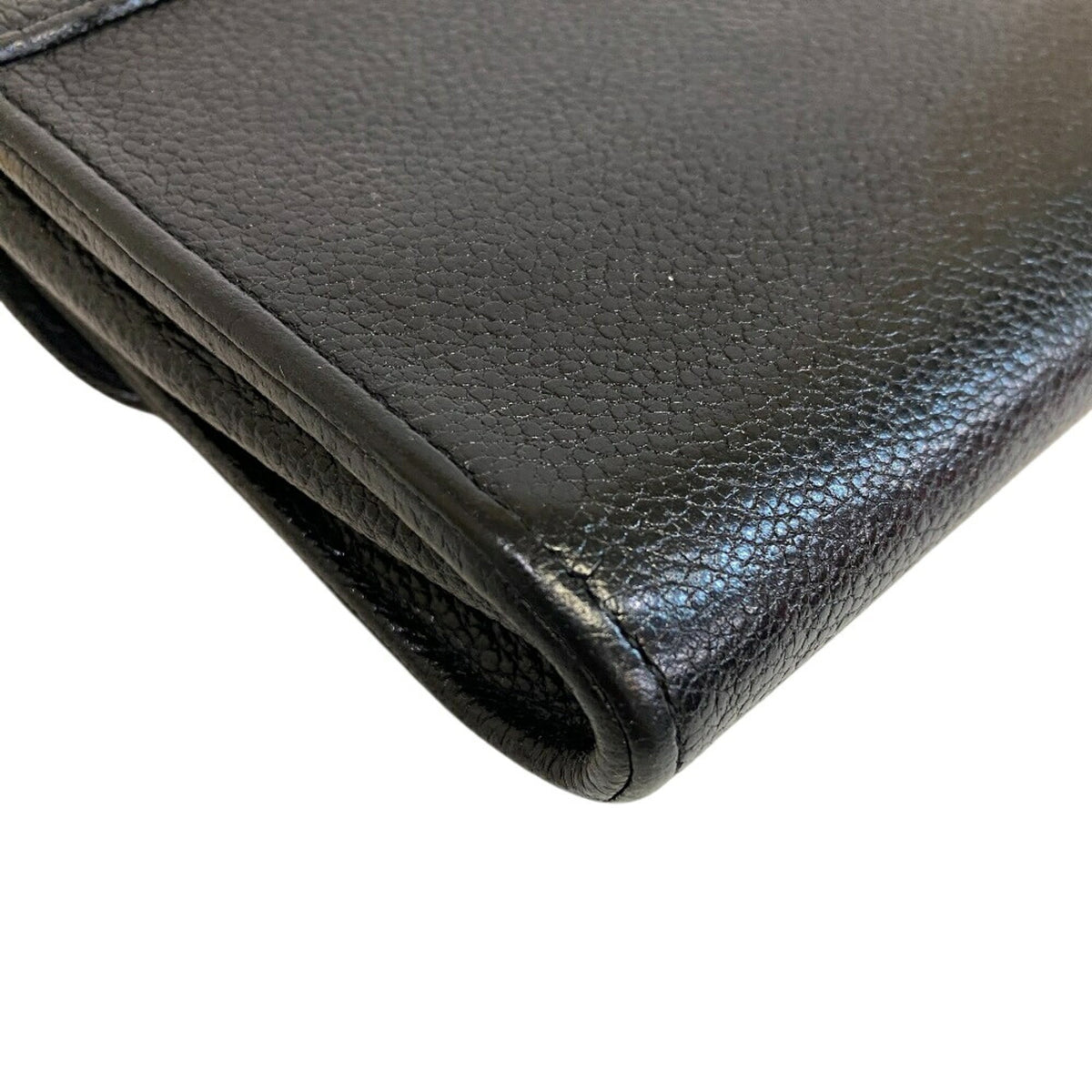 Louis Vuitton Black Leather Pochette (Pre-Owned)