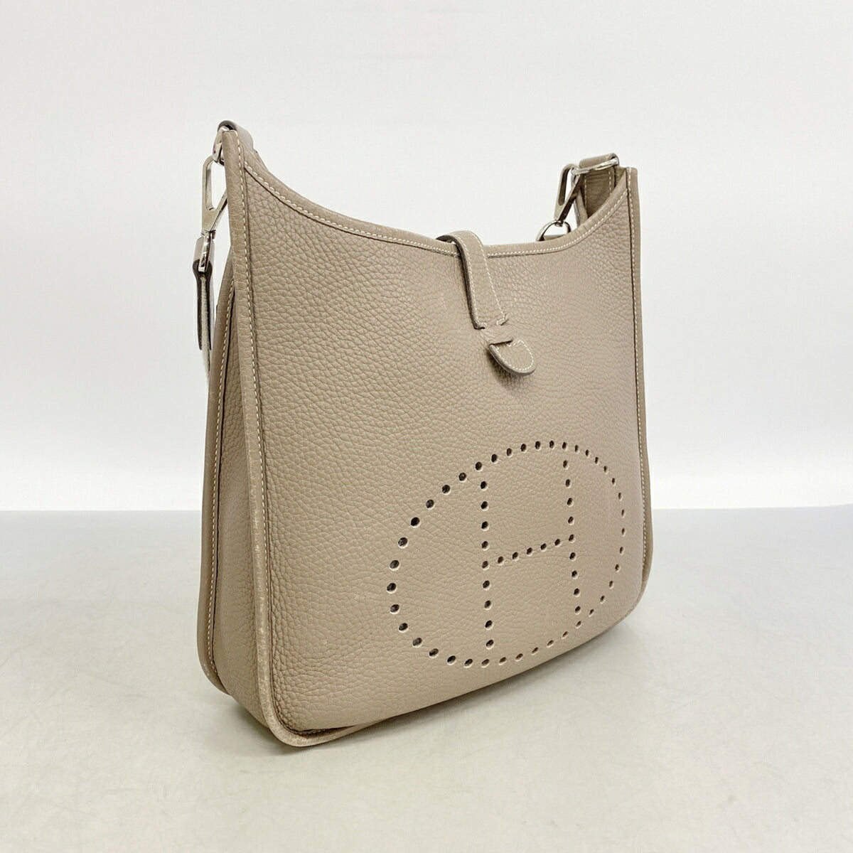 Hermes Etoupe Gray Taurillon Clemence Leather Shoulder Bag (Pre-Owned)