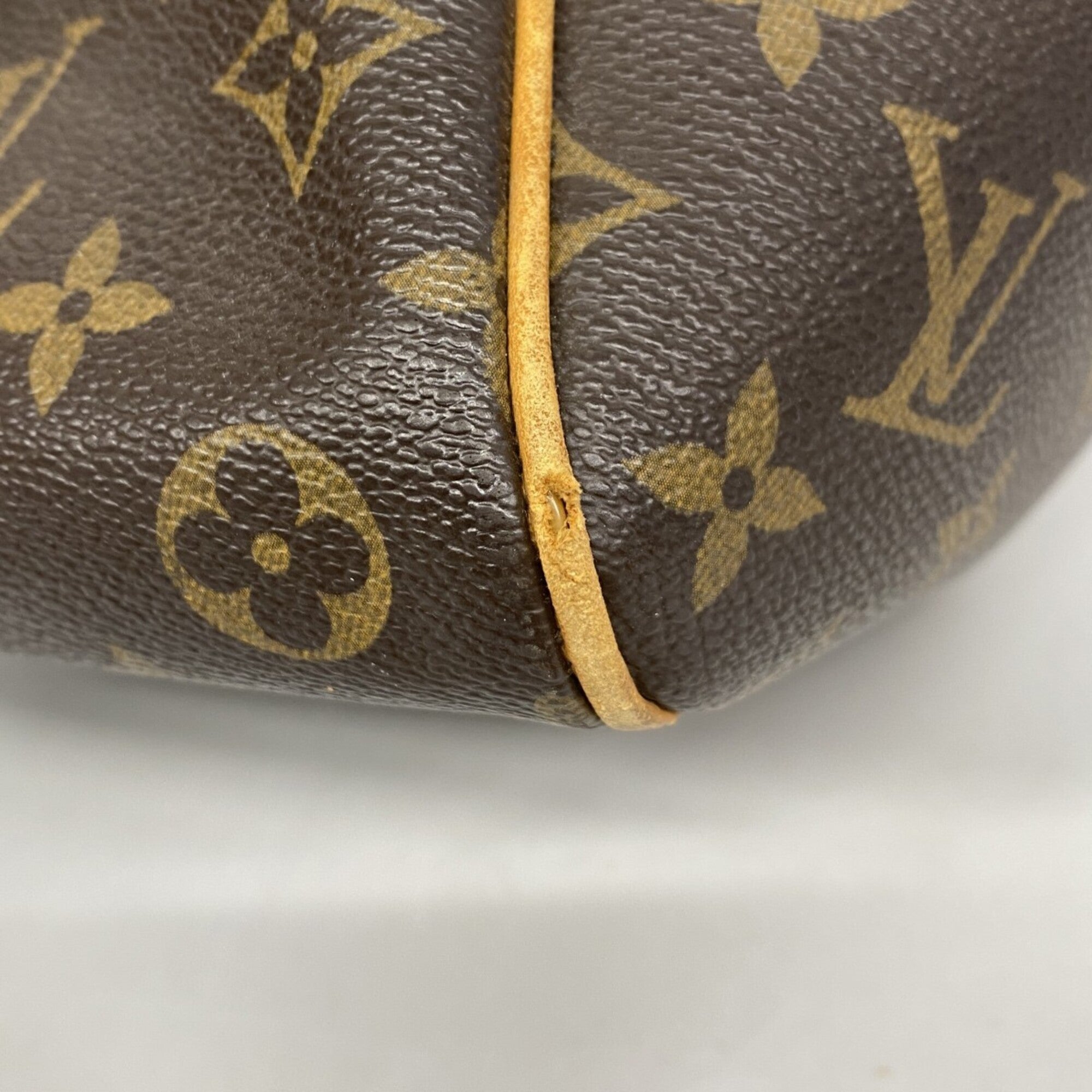 Louis Vuitton Brown Handbag (Pre-Owned)