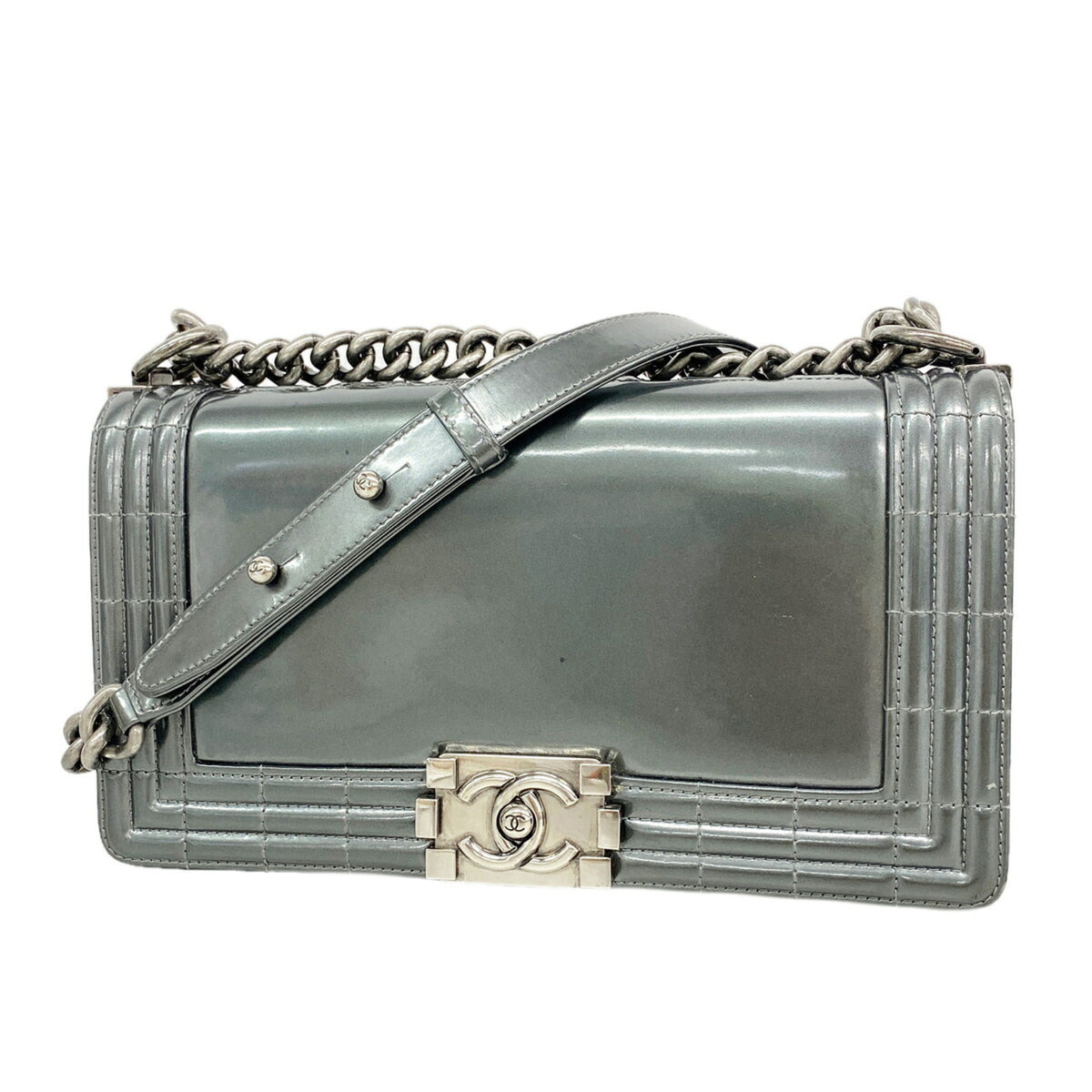 Chanel Gray Patent Leather Shoulder Bag (Pre-Owned)
