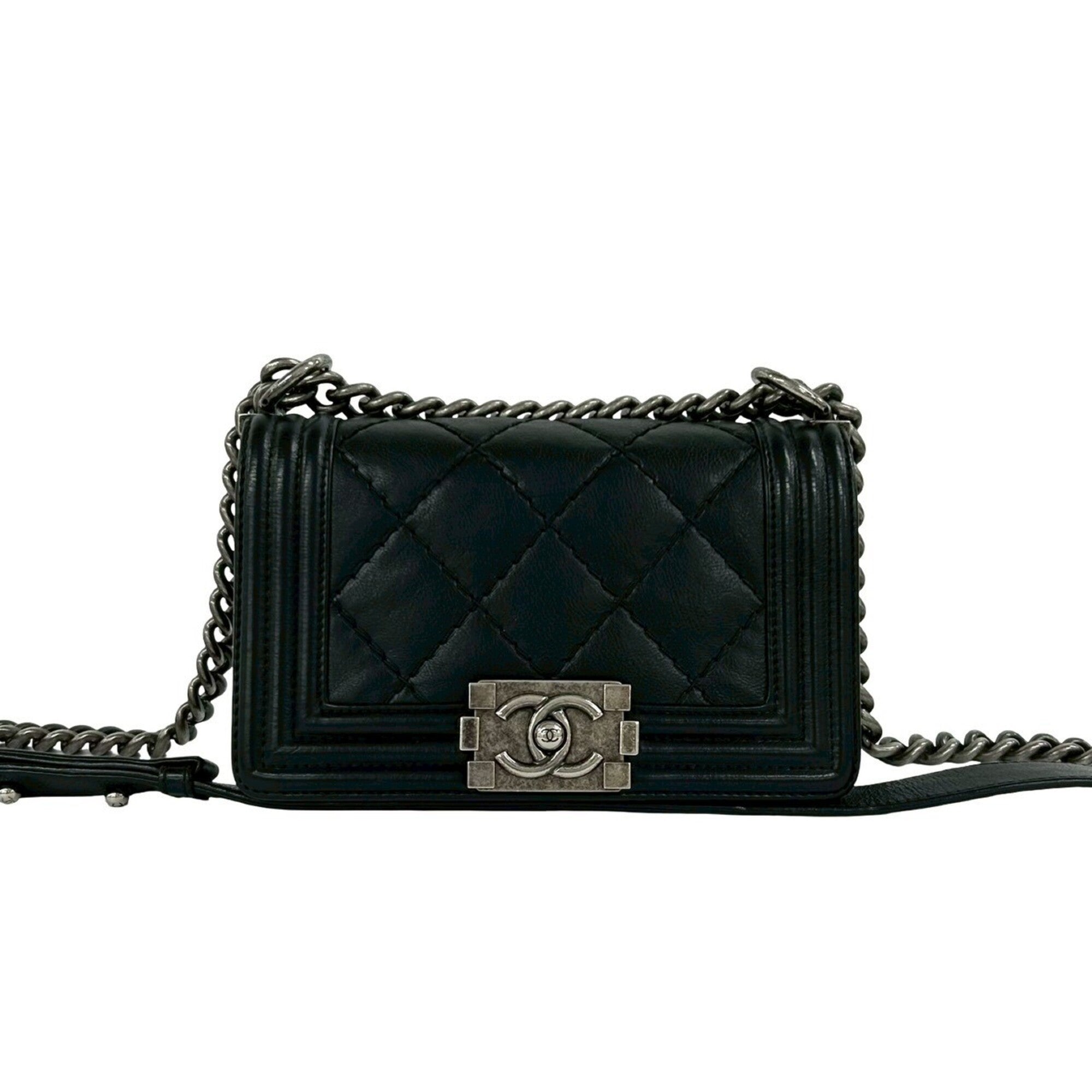 Chanel Black Leather Shoulder Bag (Pre-Owned)