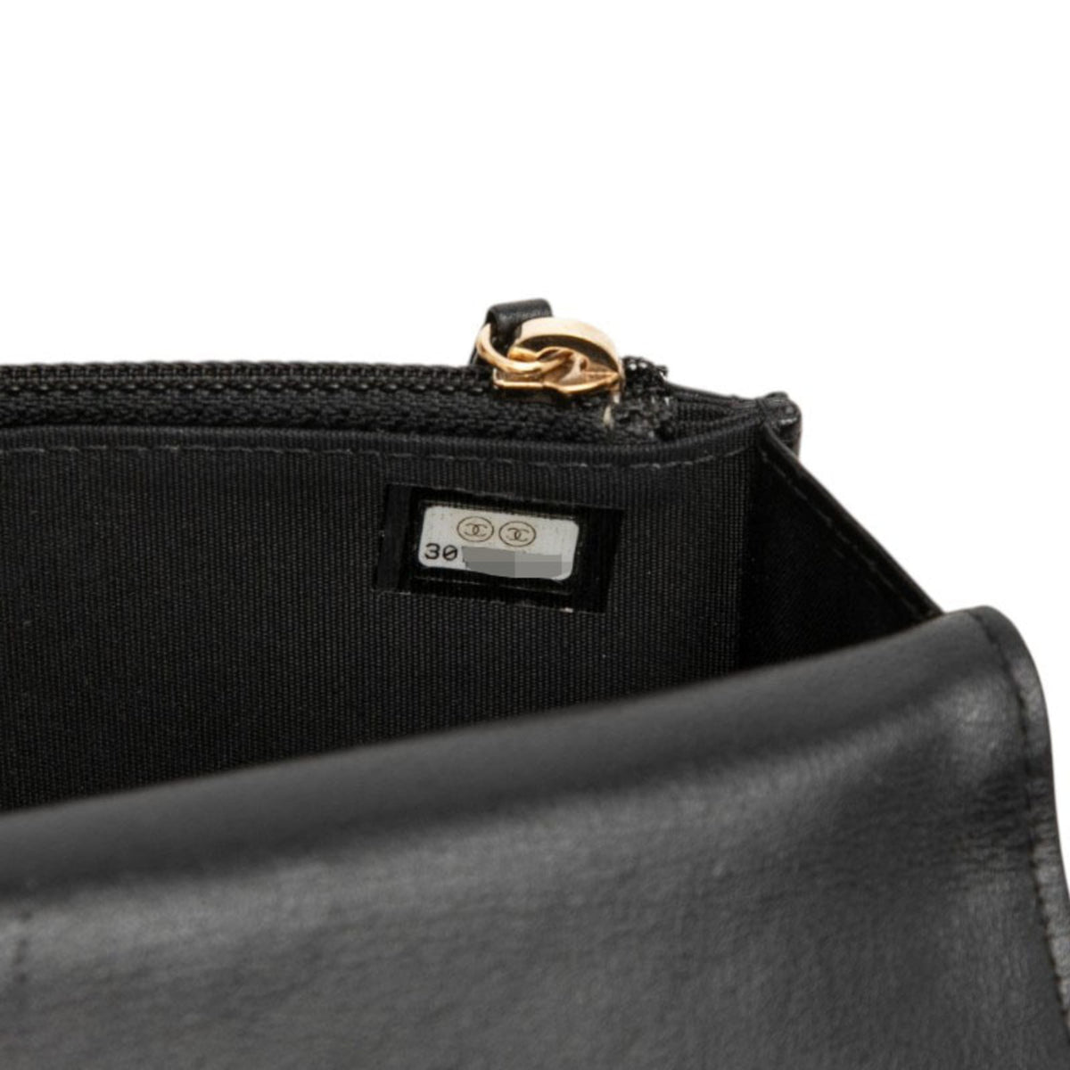 Chanel Black Leather Artificial Pearl Shoulder Bag (Pre-Owned)