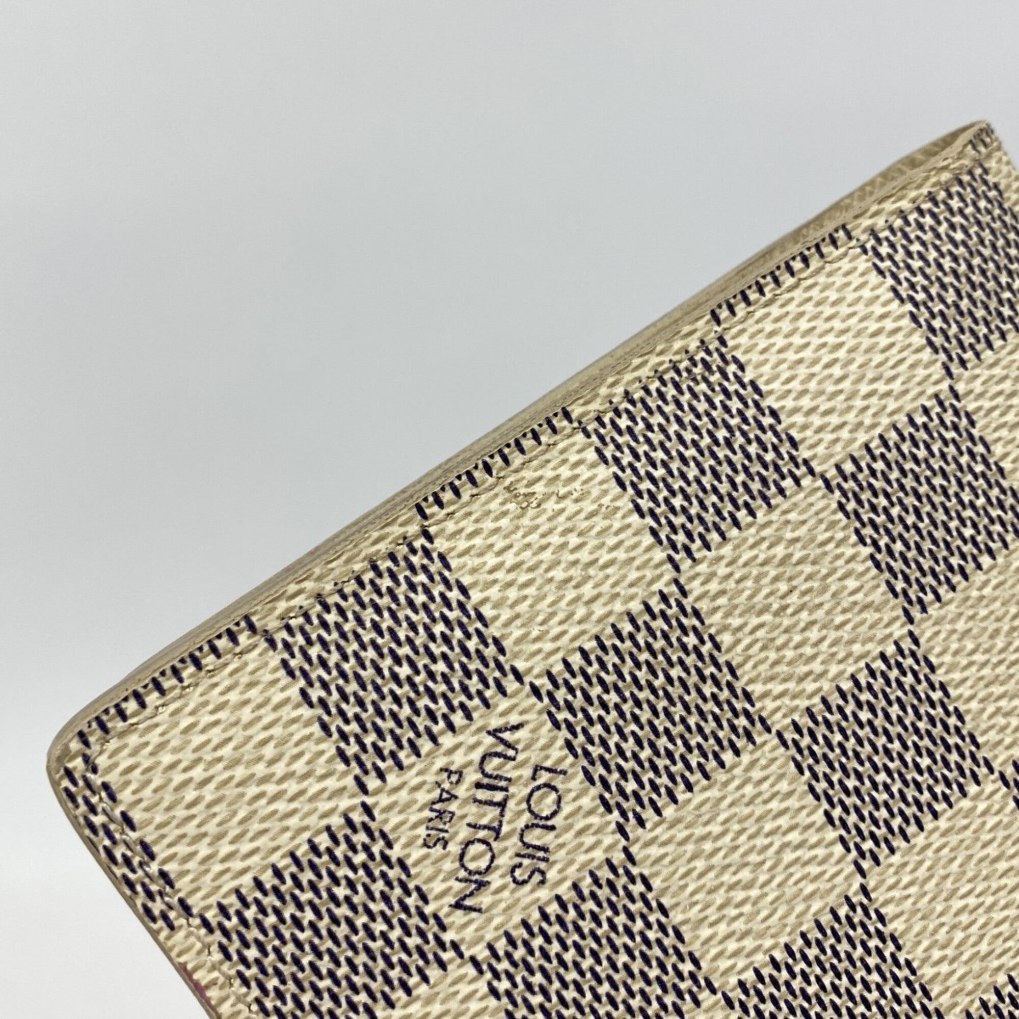 Louis Vuitton White Wallet (Bi-Fold) (Pre-Owned)