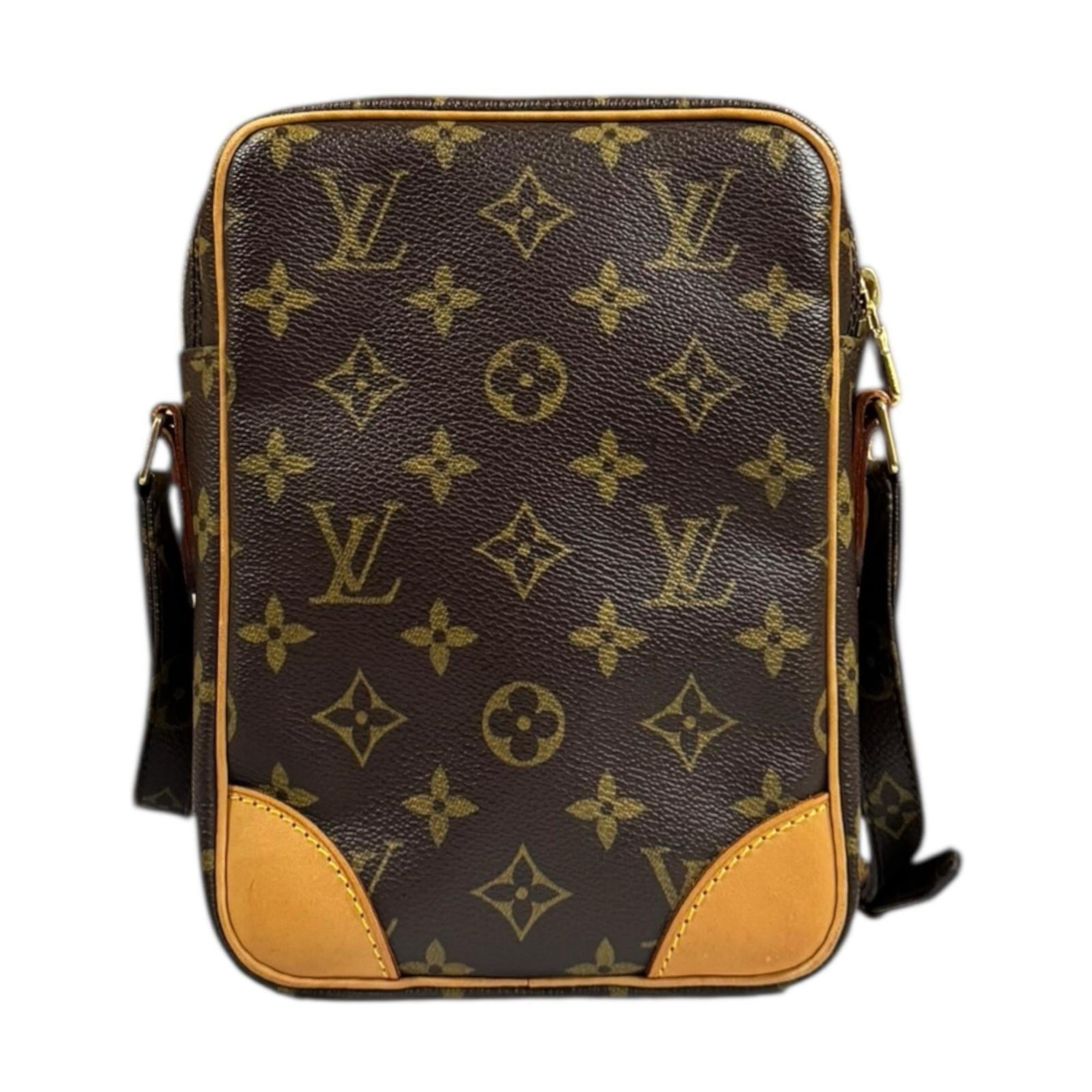 Louis Vuitton Brown Monogram Canvas Shoulder Bag (Pre-Owned)