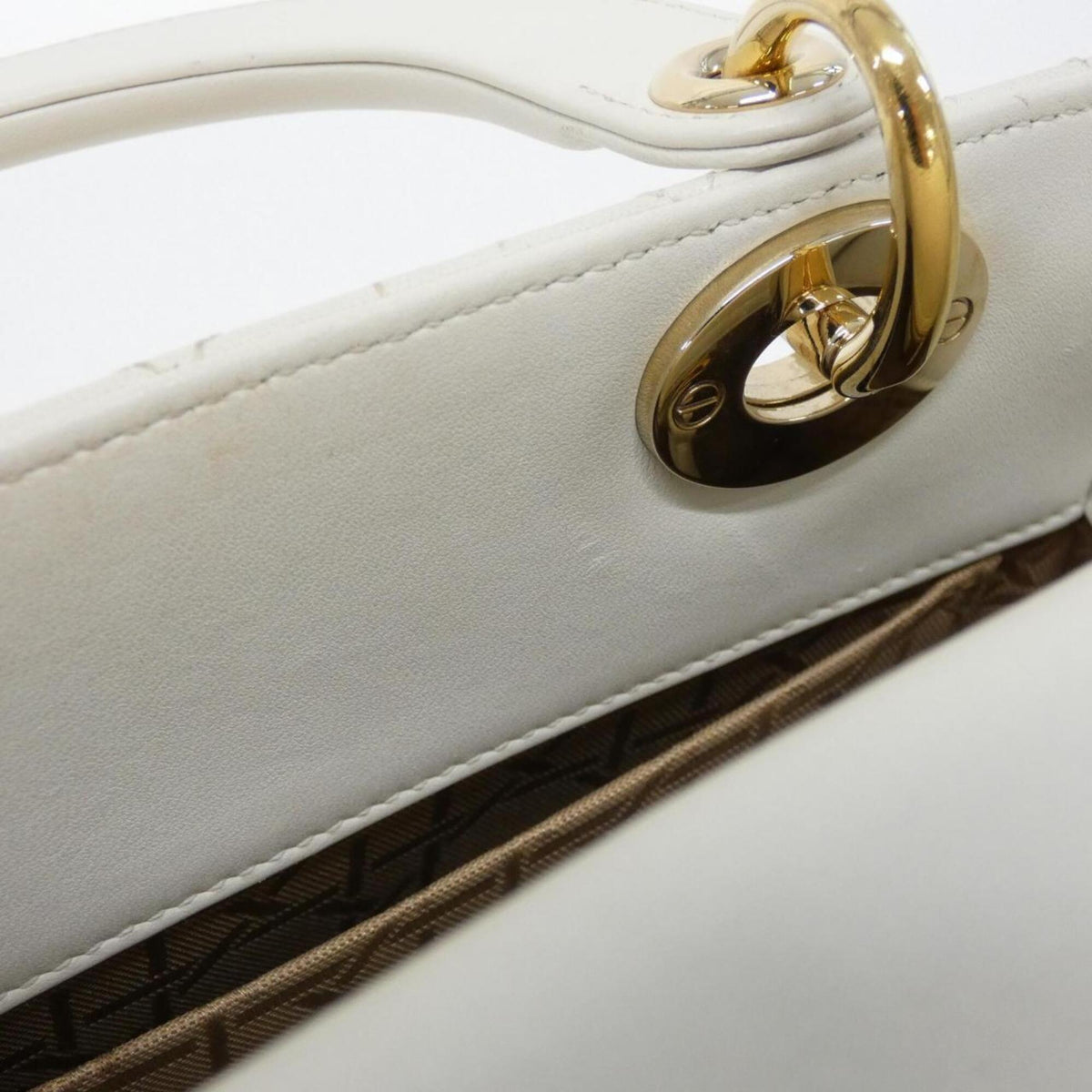 Christian Dior White Leather Handbag (Pre-Owned)