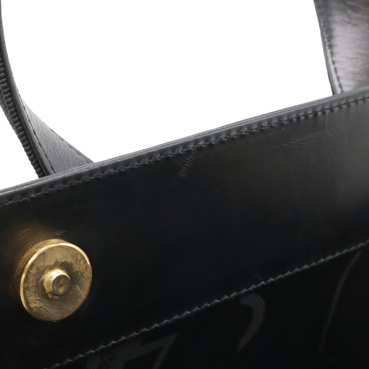 Salvatore Ferragamo Black Leather Handbag Shoulder Bag (Pre-Owned)