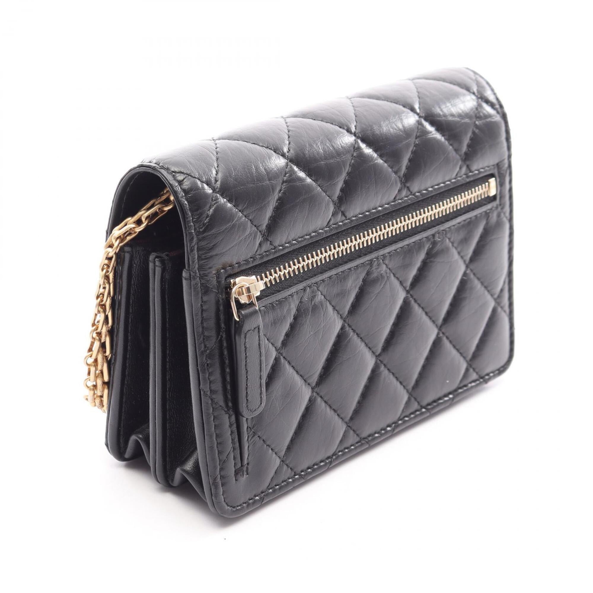 Chanel Black Leather Handbag Shoulder Bag (Pre-Owned)