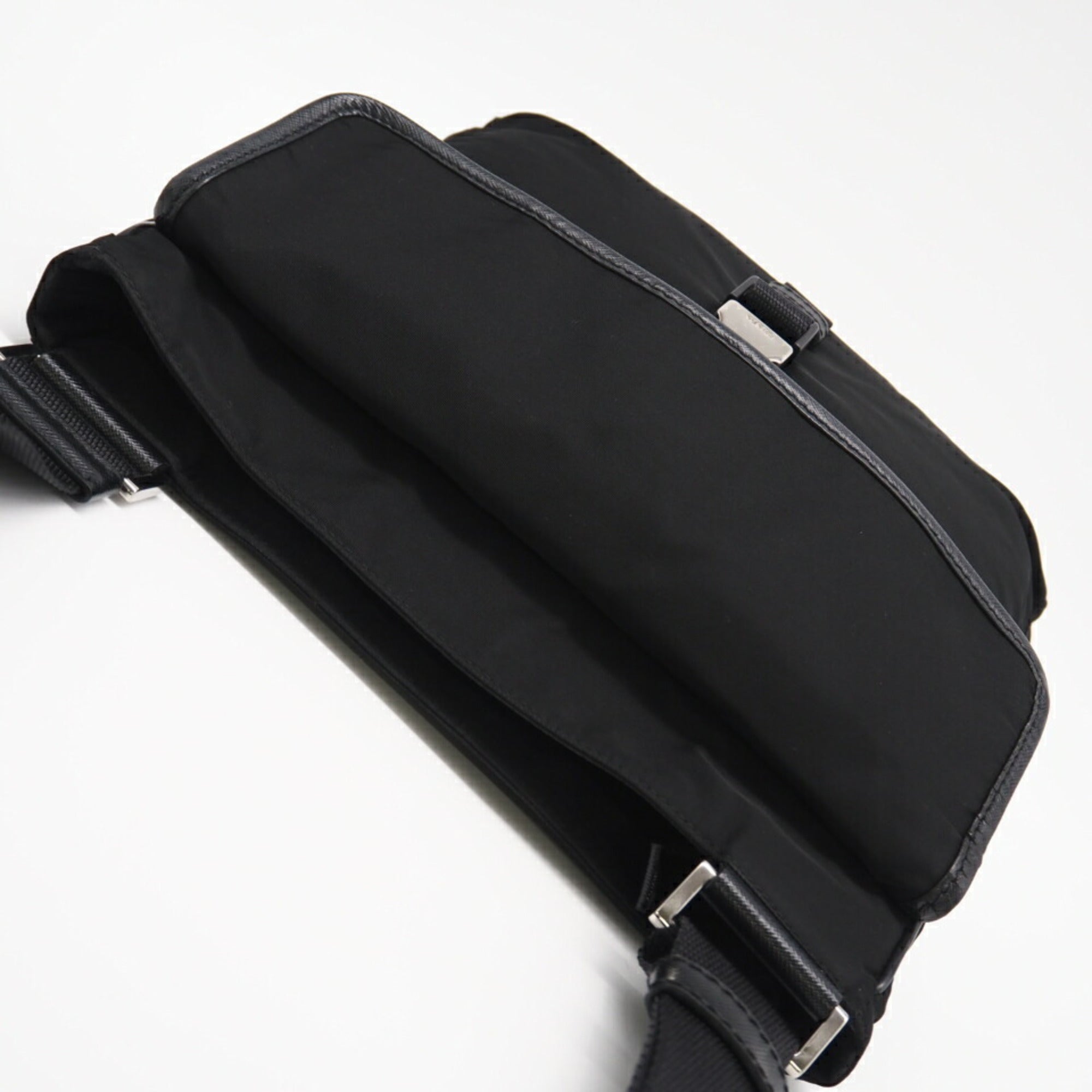 Prada Black Nero Nylon Leather Shoulder Bag (Pre-Owned)