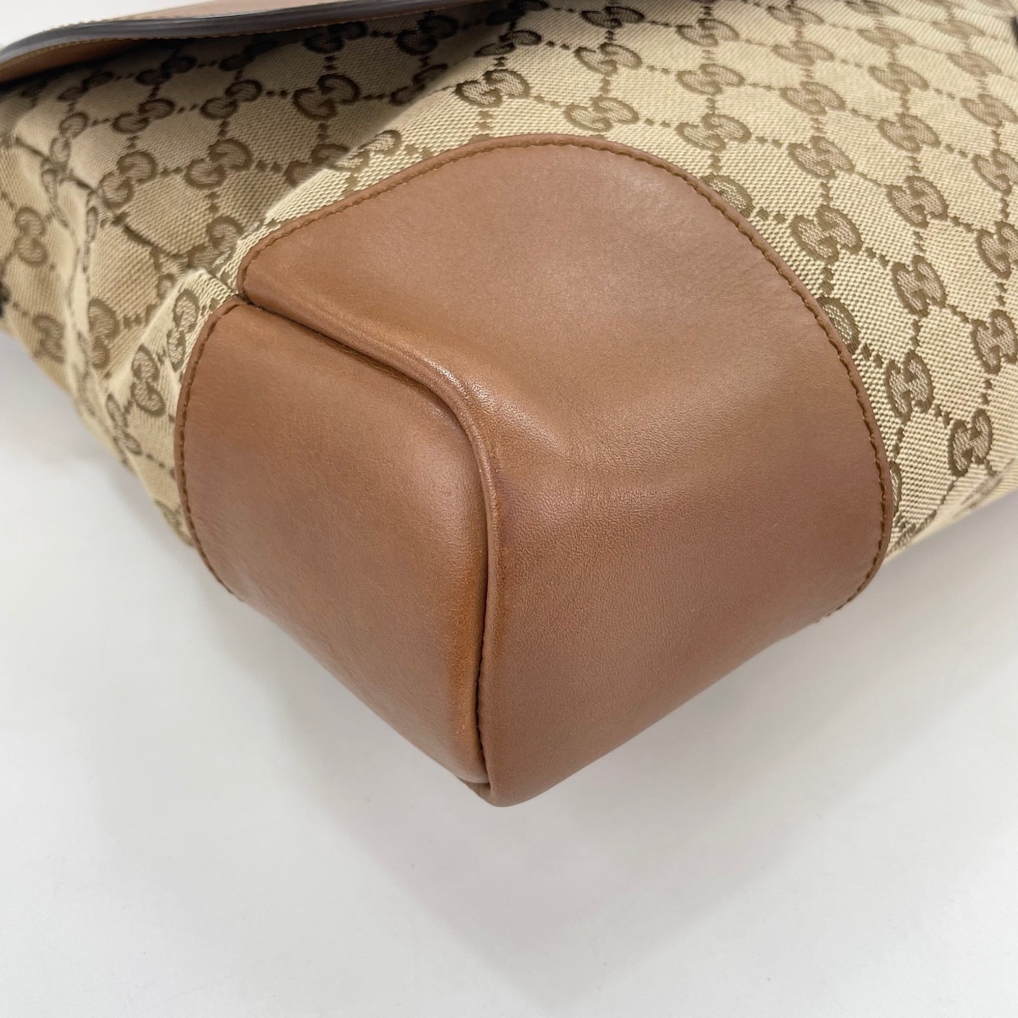 Gucci Brown Shoulder Bag (Pre-Owned)