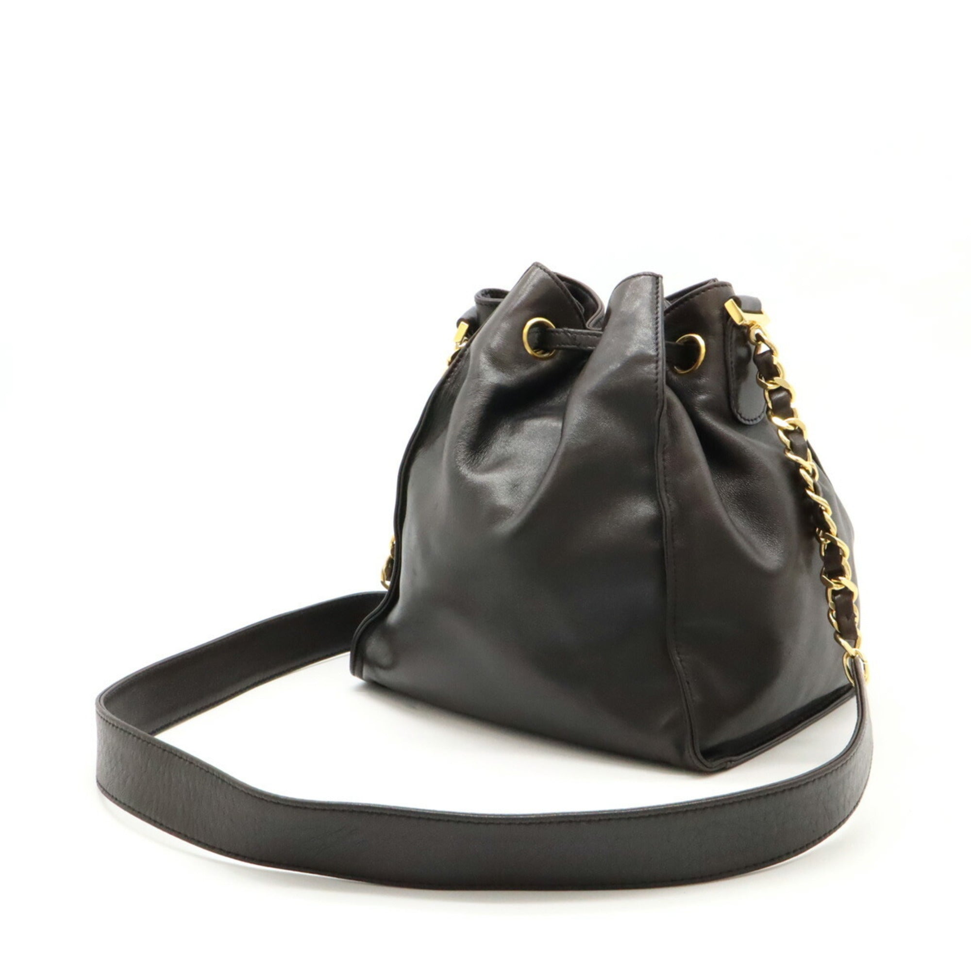 Chanel Black Leather Shoulder Bag (Pre-Owned)
