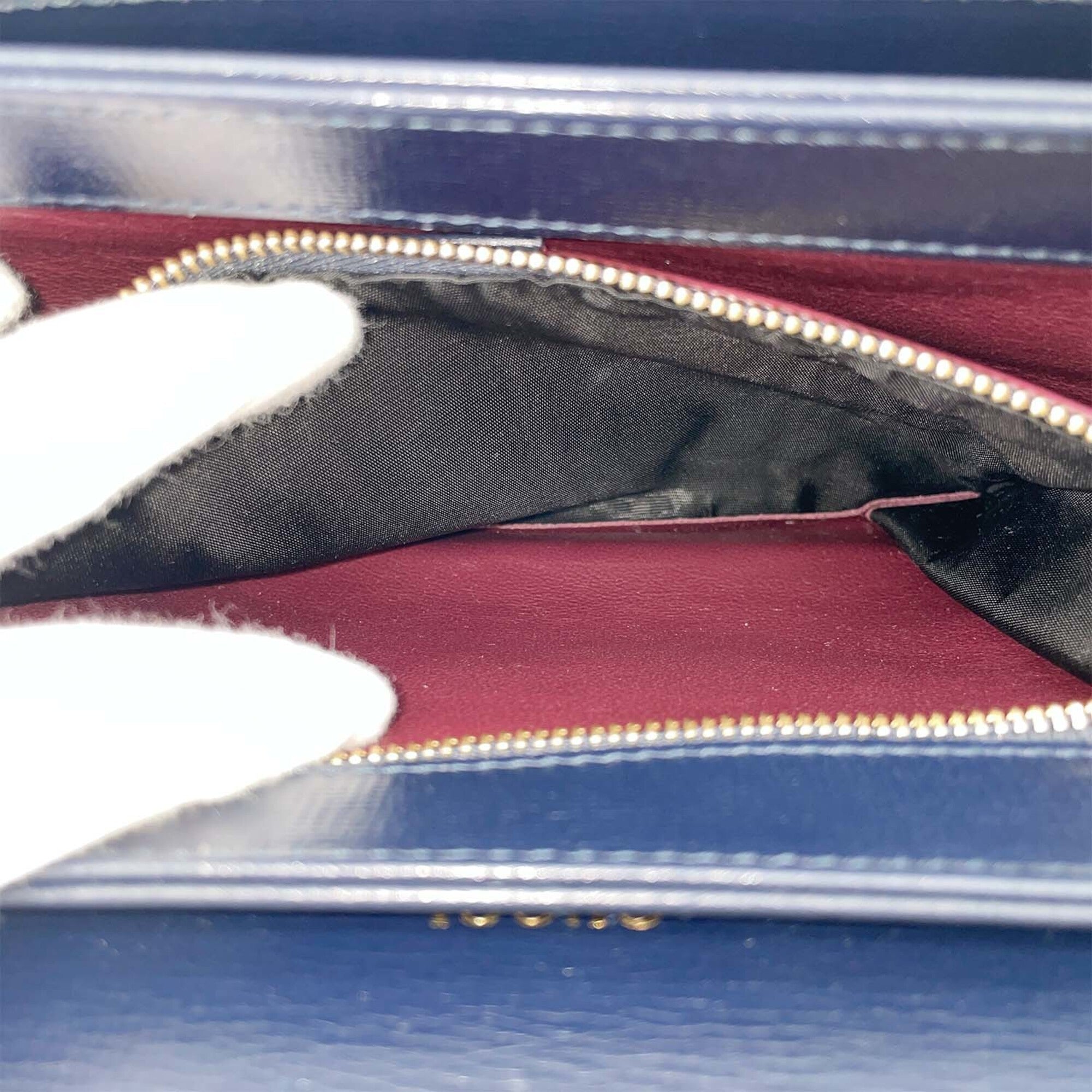 Gucci Navy Leather Shoulder Bag (Pre-Owned)