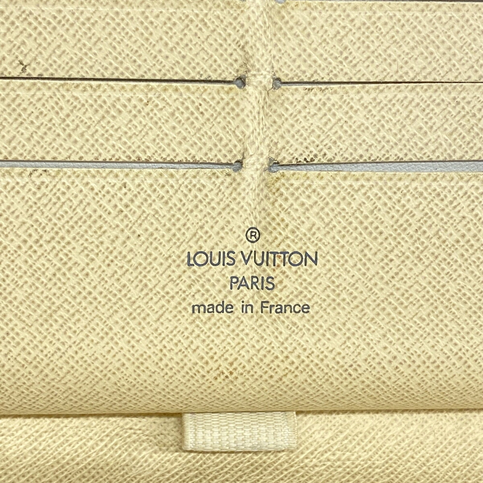 Louis Vuitton White Long Wallet (Bi-Fold) (Pre-Owned)
