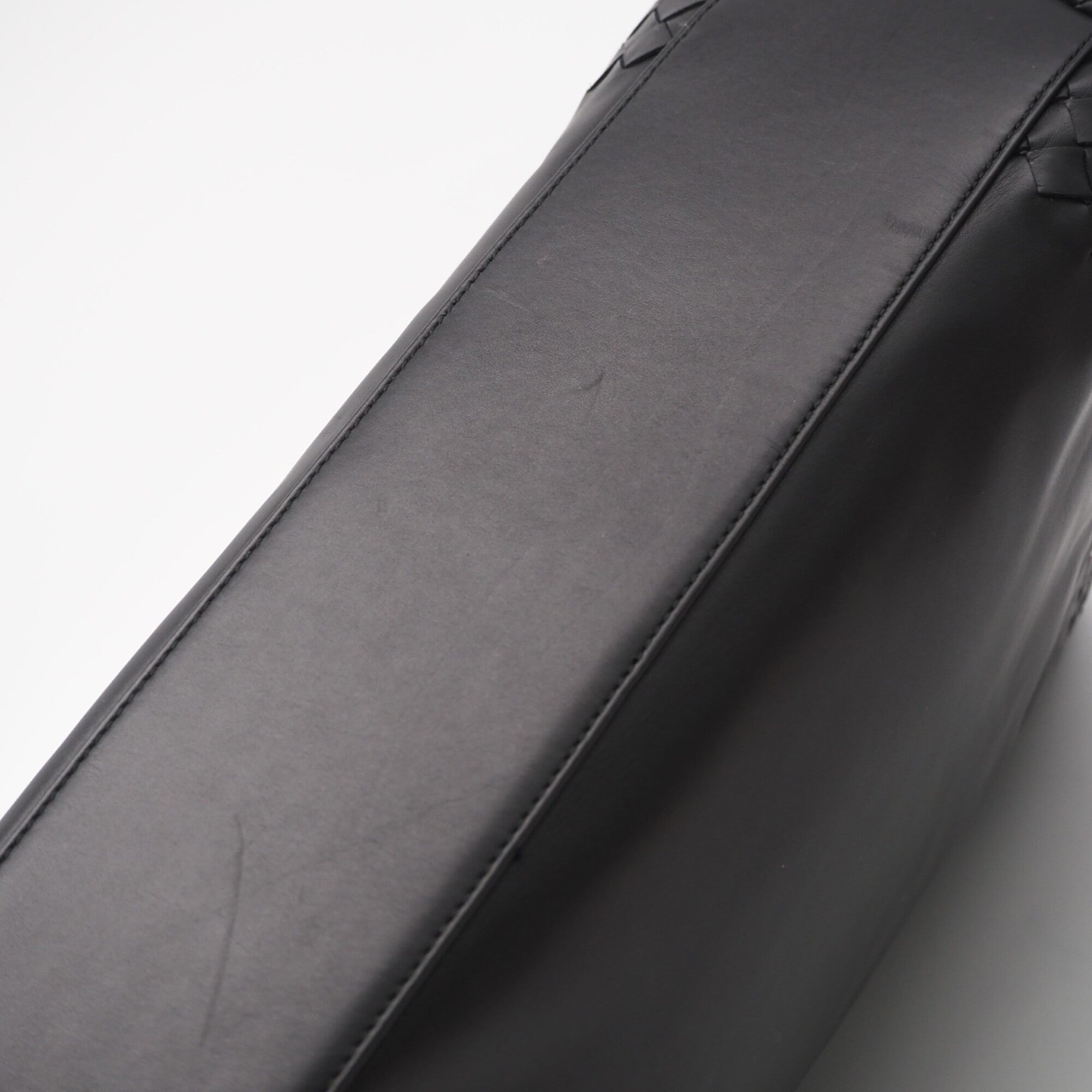 Bottega Veneta Intrecciato Black Leather Handbag Tote Bag (Pre-Owned)