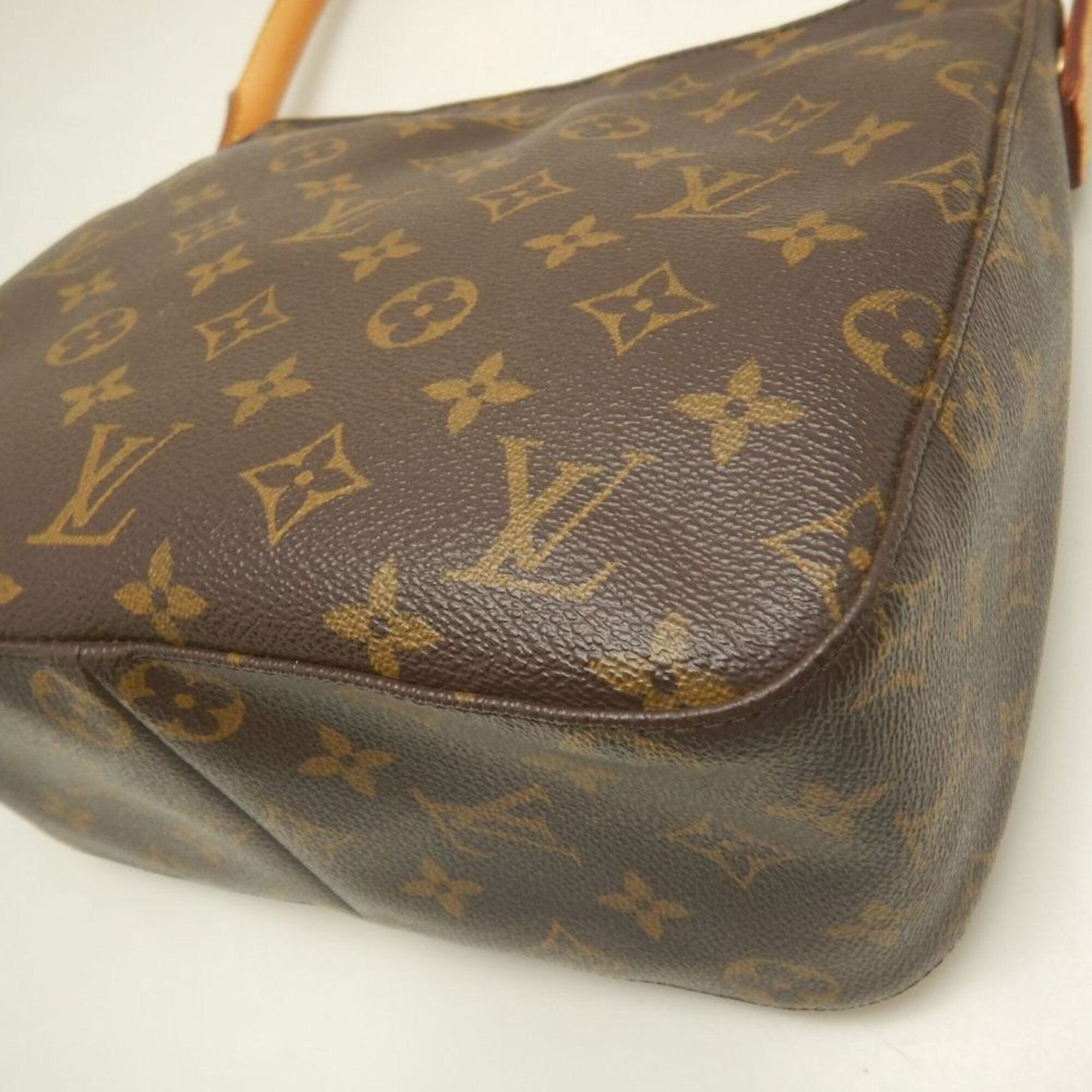 Louis Vuitton Brown Monogram Monogram Shoulder Bag (Pre-Owned)