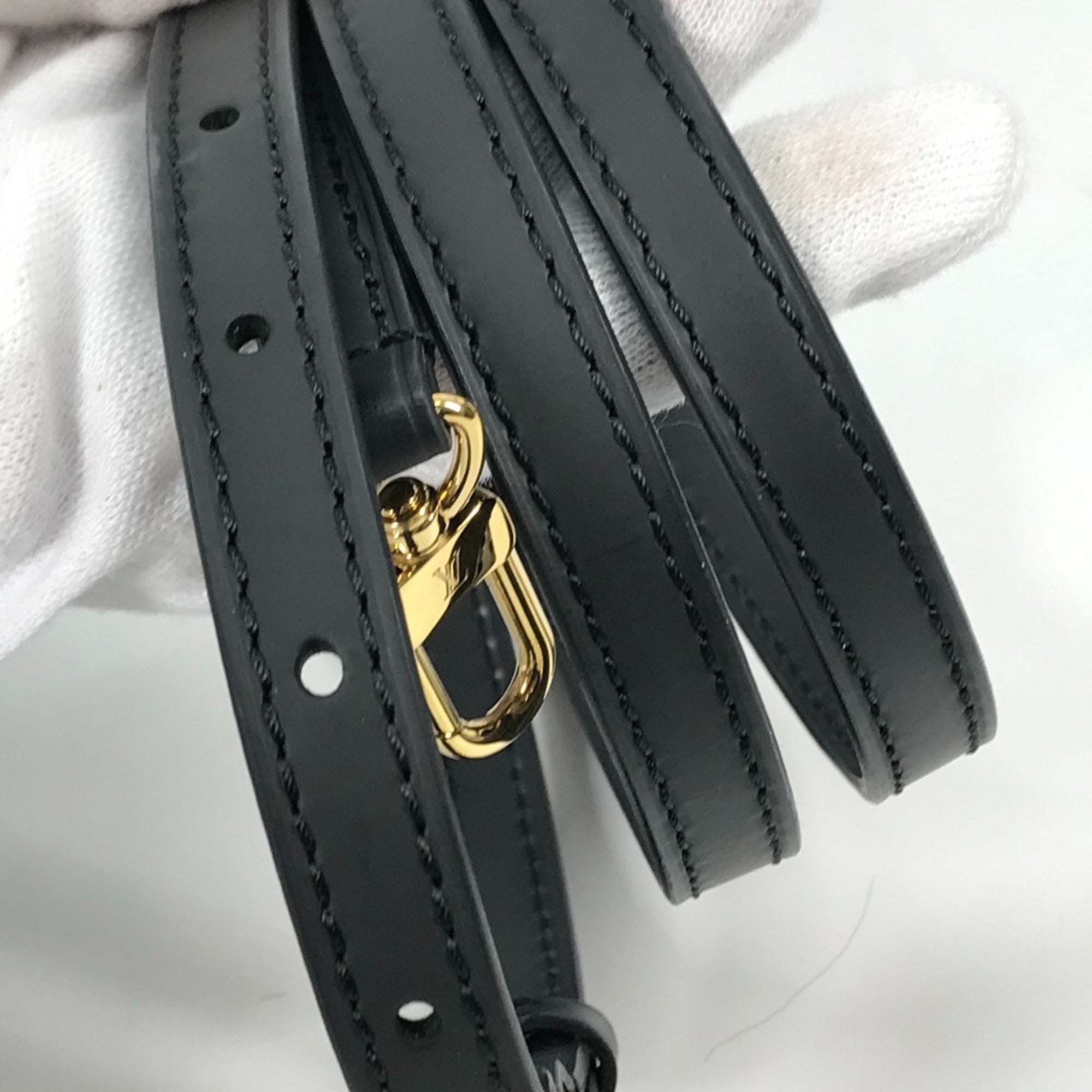 Louis Vuitton Gray Monogram Vernis Shoulder Bag Sling Bag (Pre-Owned)
