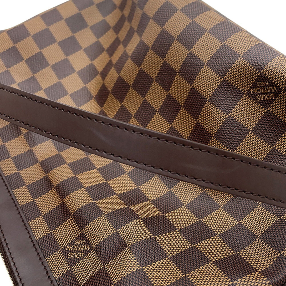 Louis Vuitton Damier Damier Canvas Ebene Red Color Handbag Shoulder Bag (Pre-Owned)