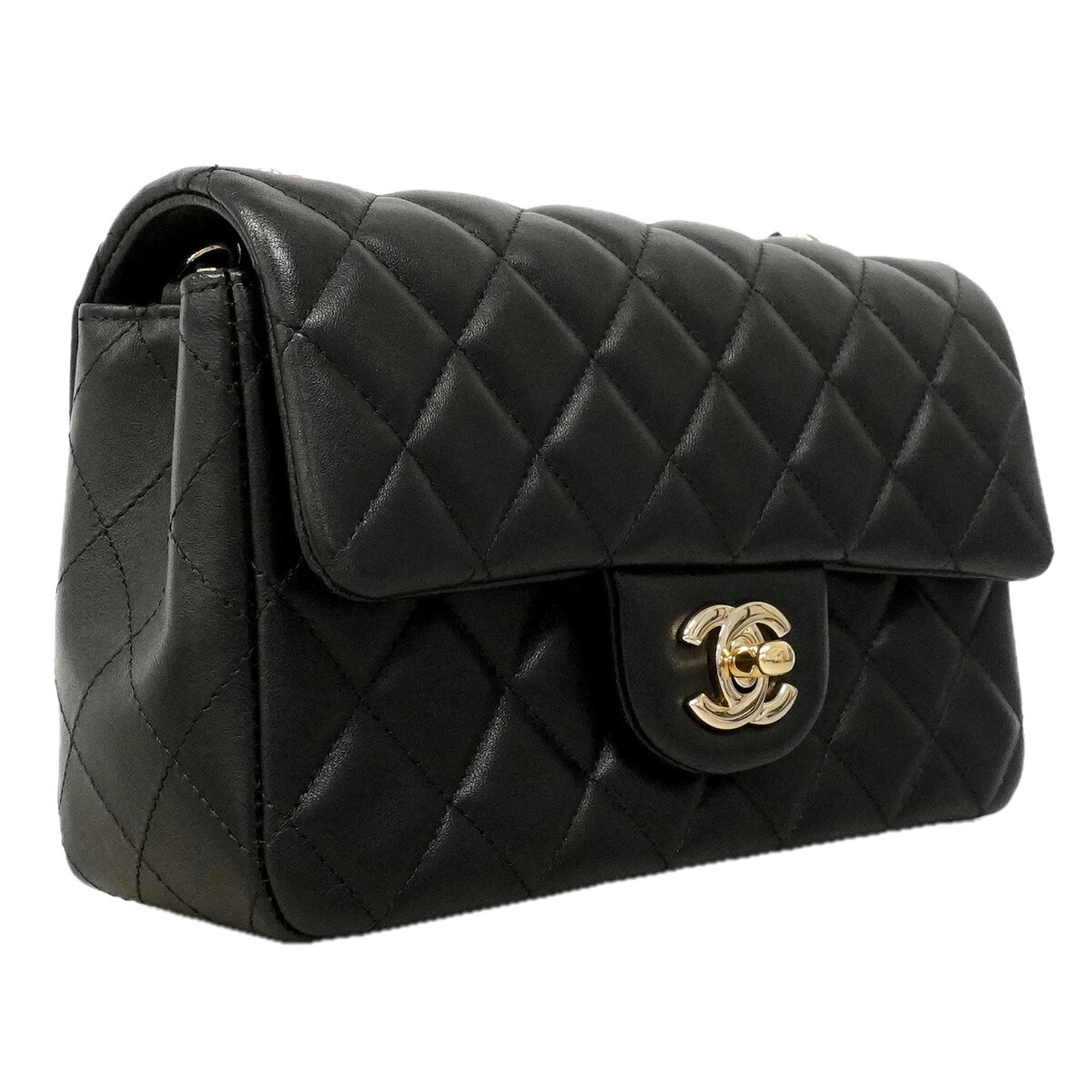 Chanel Black Leather Shoulder Bag (Pre-Owned)