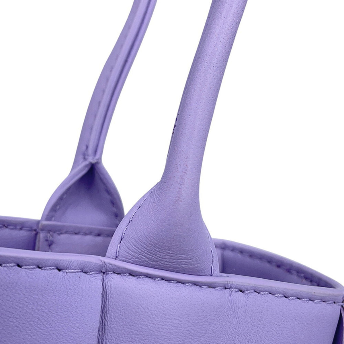 Bottega Veneta Purple Leather Handbag (Pre-Owned)